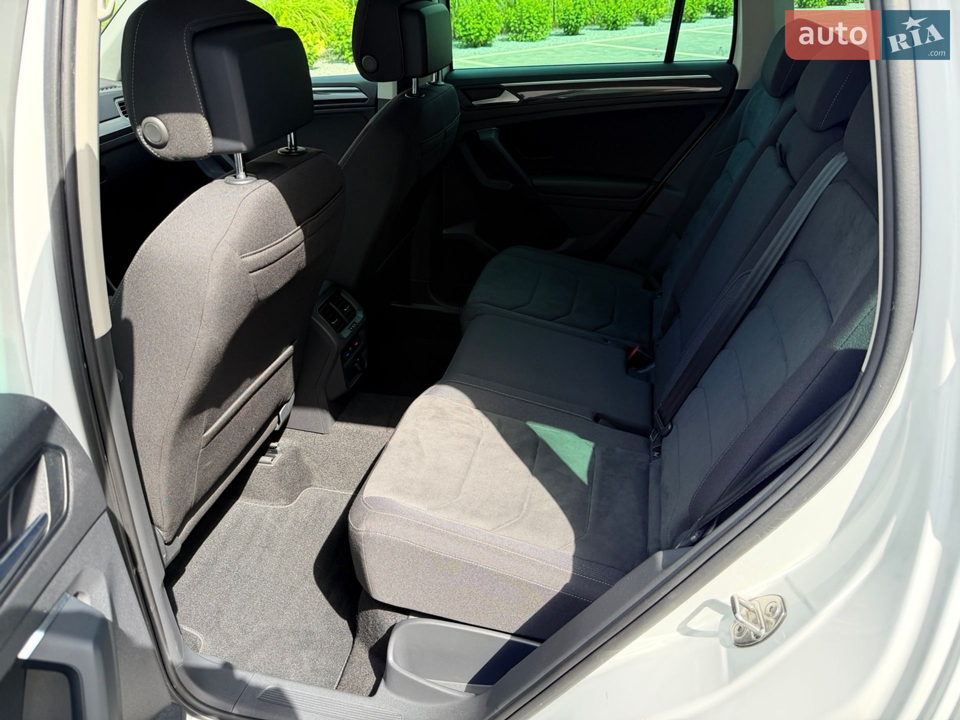 Volkswagen Tiguan 2020 VIN WVGZZZ5NZMW038097 фото оголошення 19 з 44