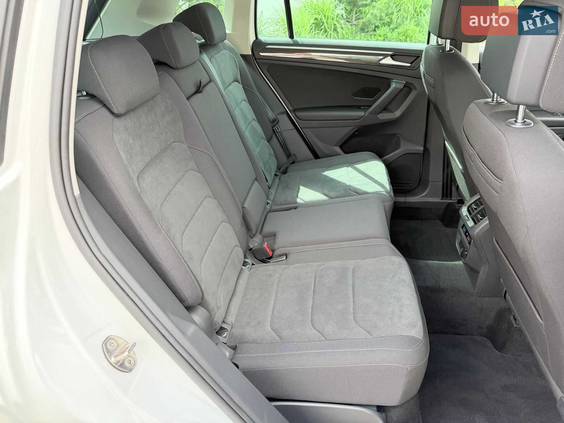 Volkswagen Tiguan 2020 VIN WVGZZZ5NZMW038097 фото оголошення 29 з 44