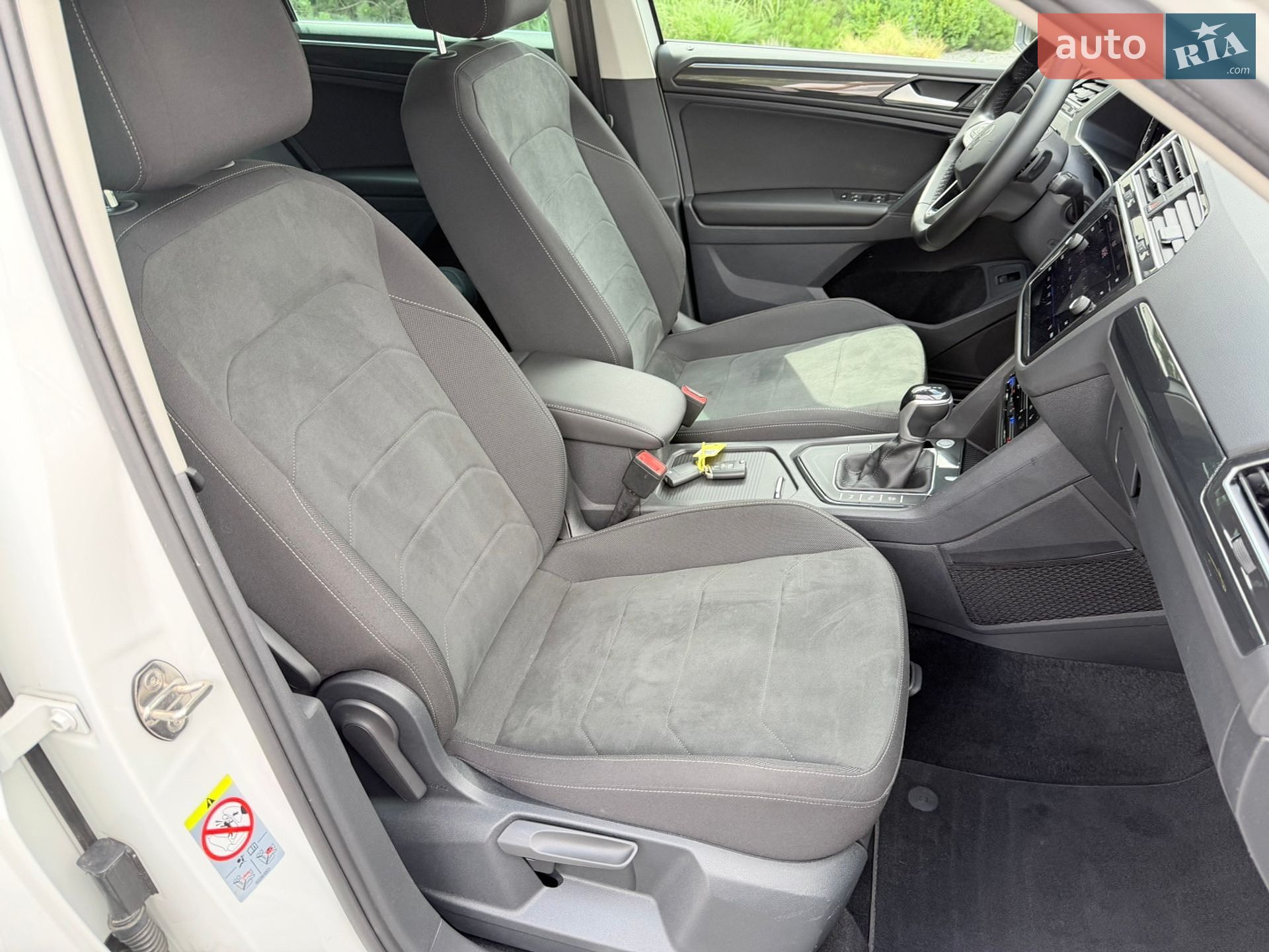 Volkswagen Tiguan 2020 VIN WVGZZZ5NZMW038097 фото оголошення 32 з 44
