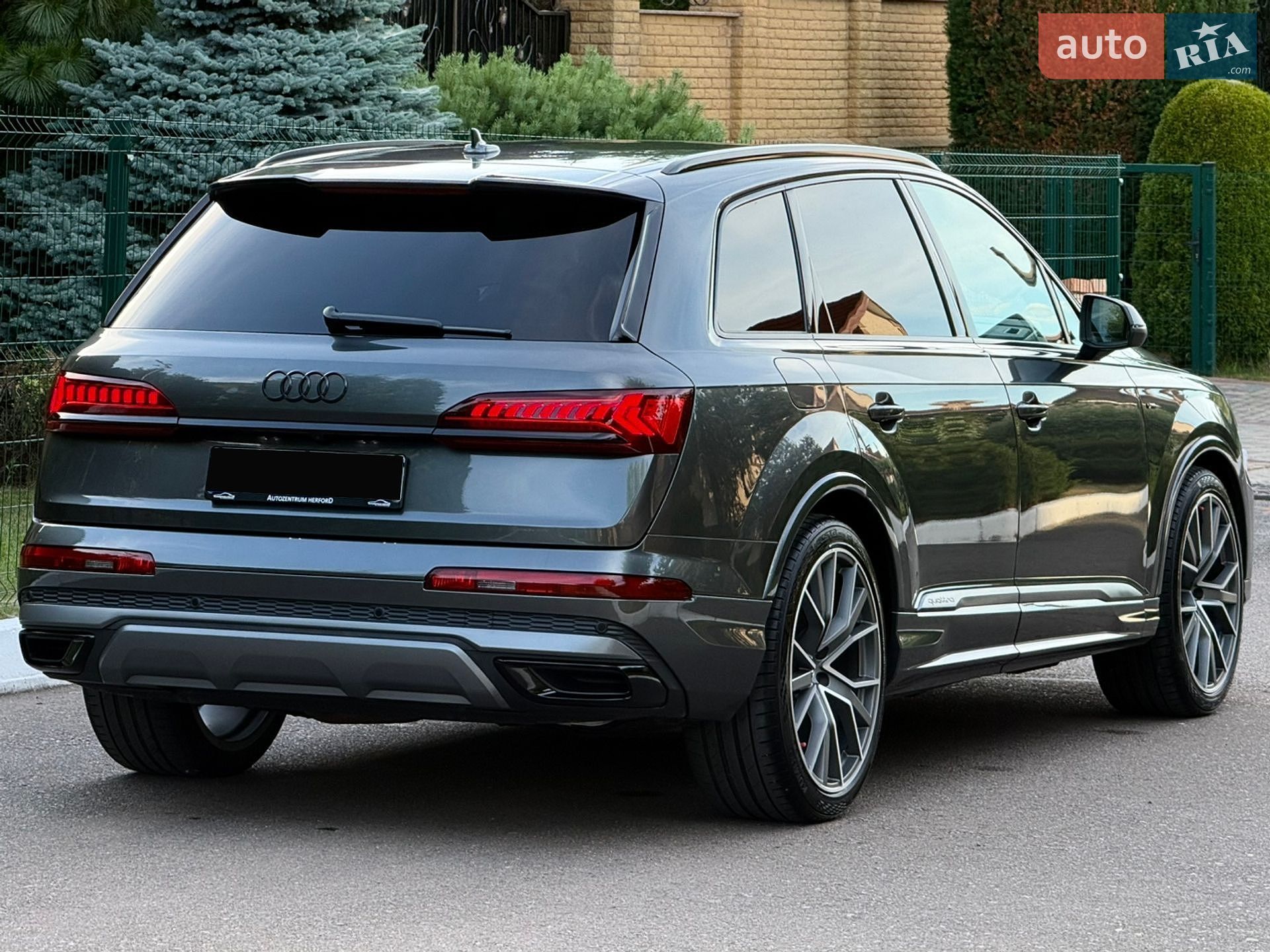 Audi Q7 2020 VIN WAUZZZ4M7LD018973 фото оголошення 16 з 116
