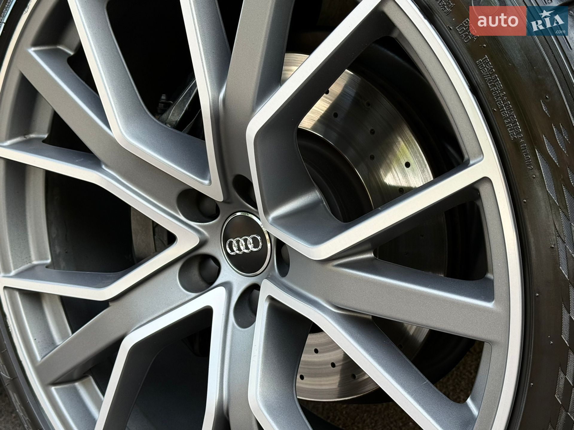 Audi Q7 2020 VIN WAUZZZ4M7LD018973 фото оголошення 27 з 116