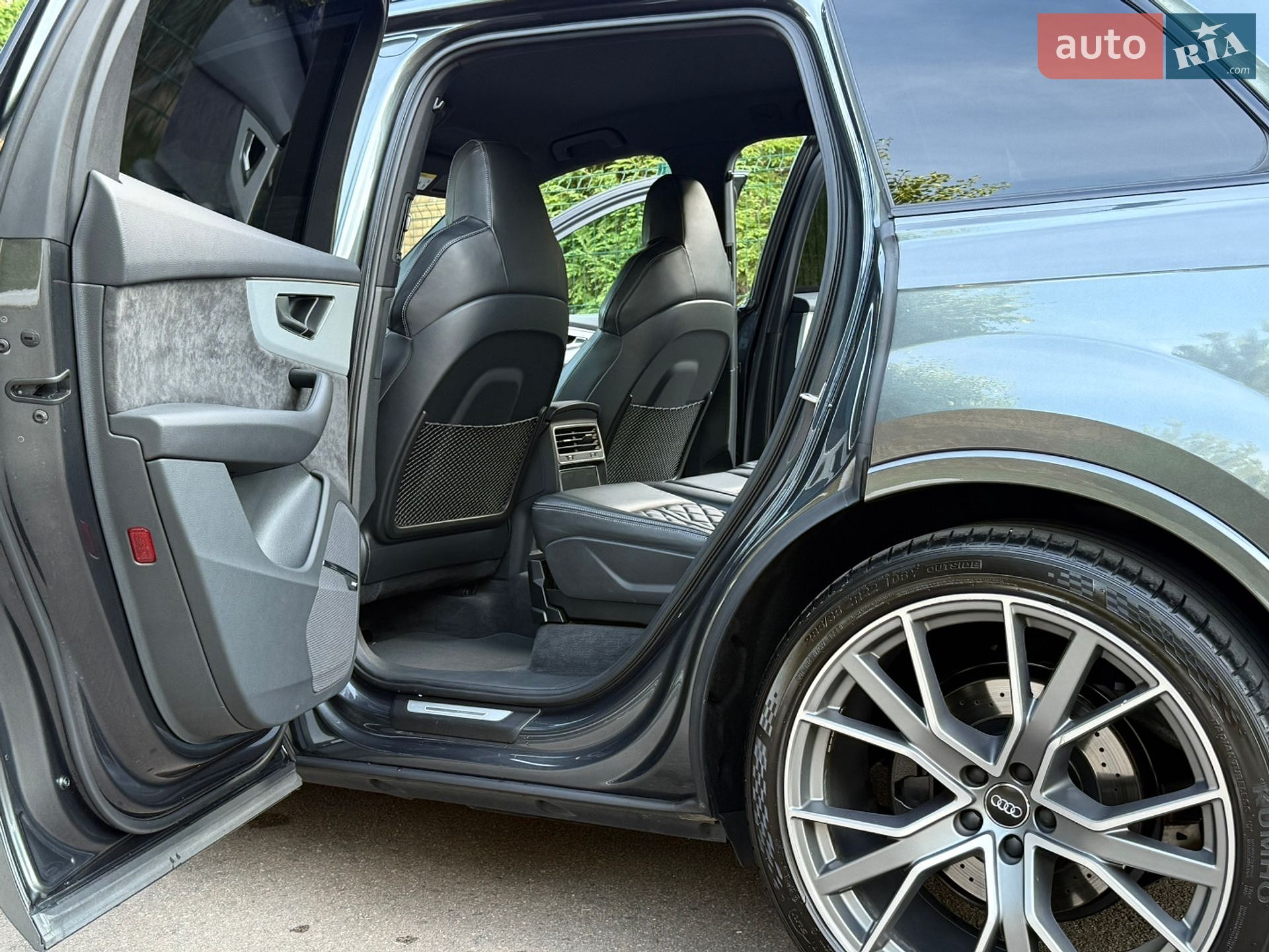Audi Q7 2020 VIN WAUZZZ4M7LD018973 фото оголошення 36 з 116