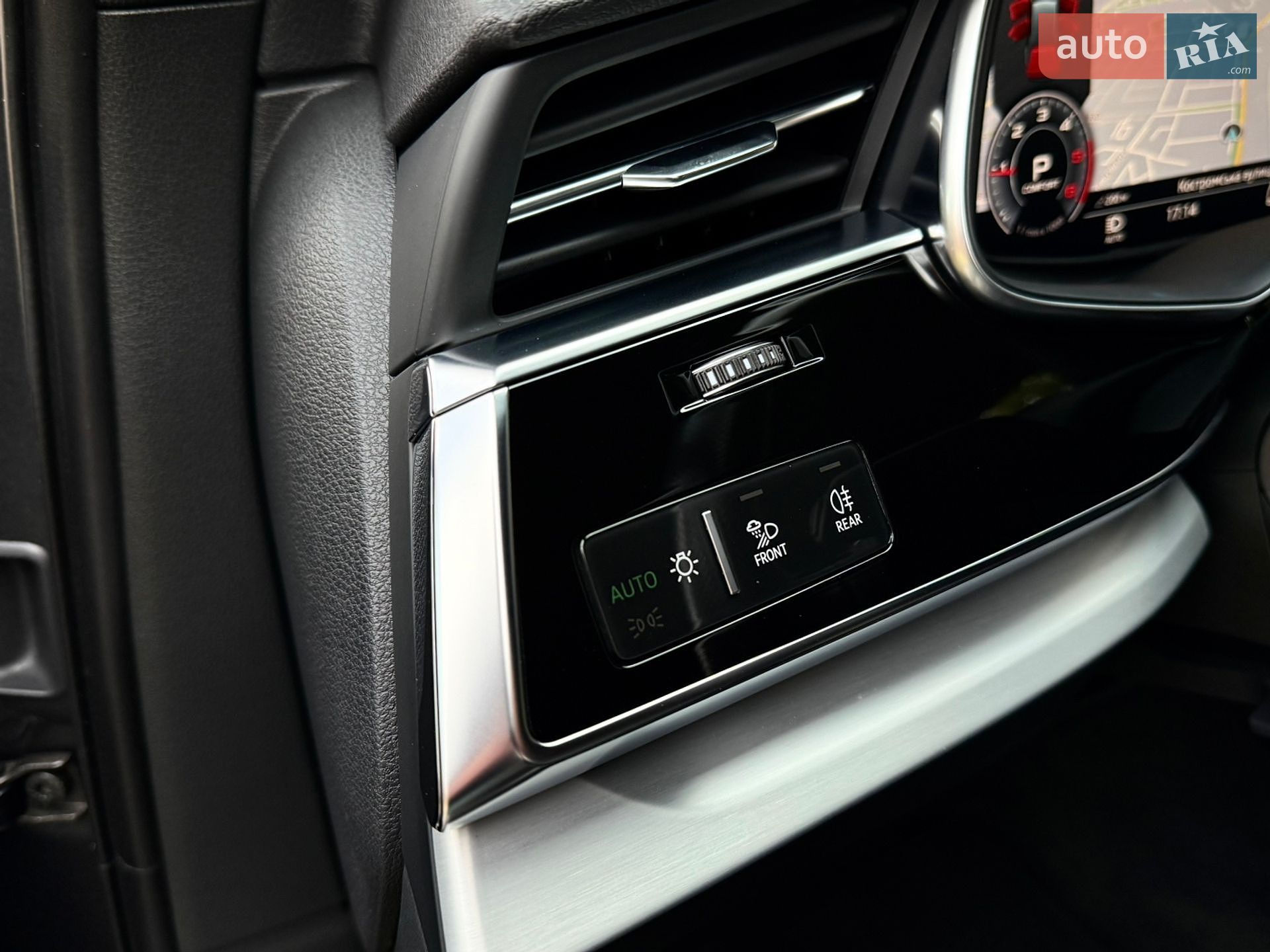Audi Q7 2020 VIN WAUZZZ4M7LD018973 фото оголошення 41 з 116