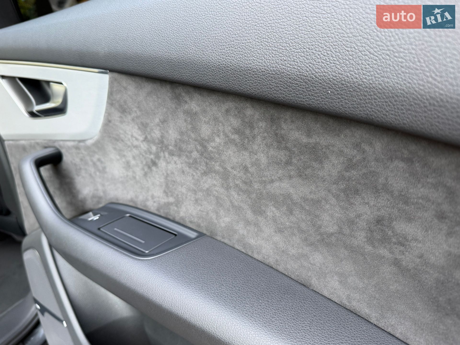 Audi Q7 2020 VIN WAUZZZ4M7LD018973 фото оголошення 77 з 116