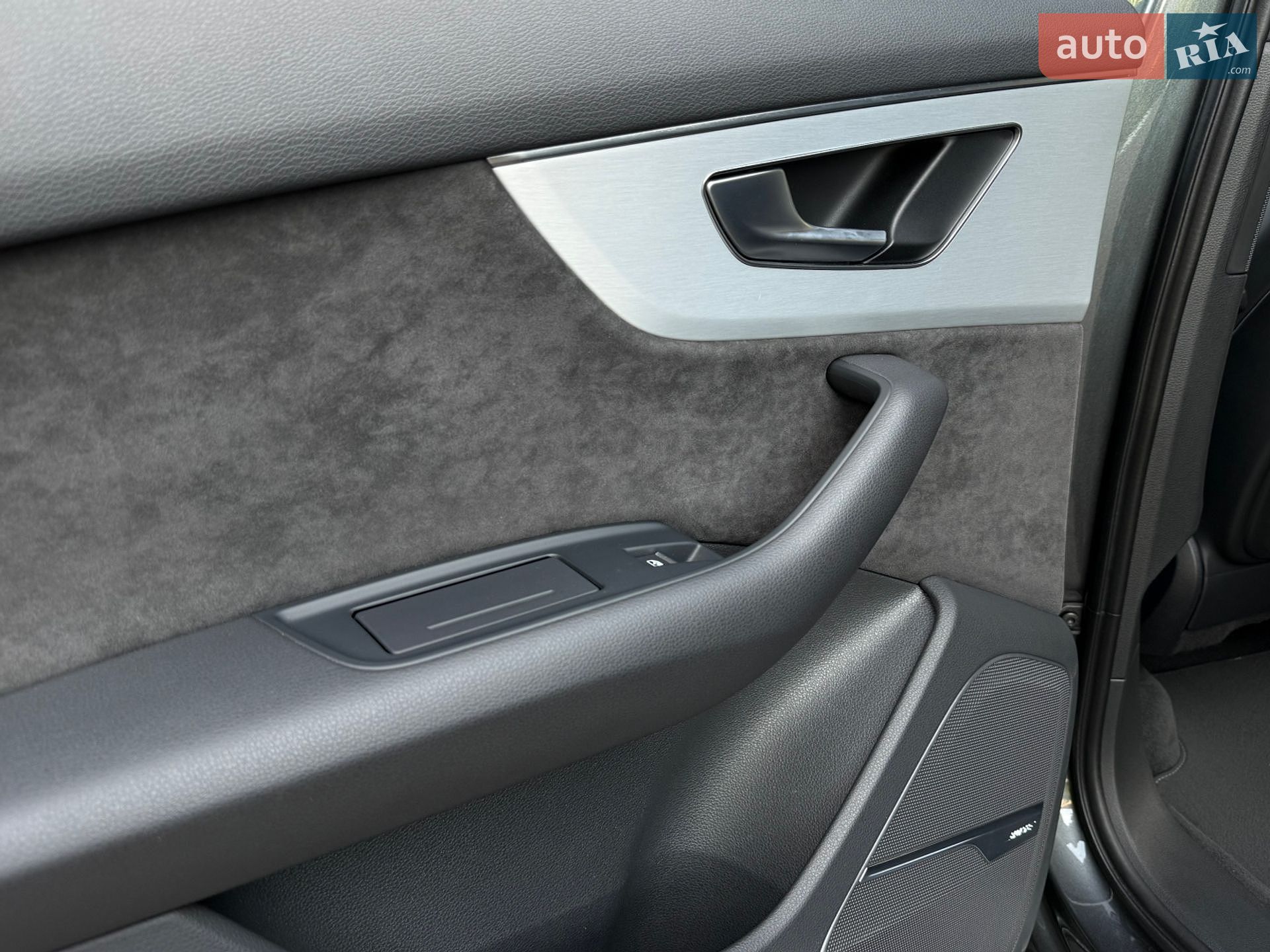 Audi Q7 2020 VIN WAUZZZ4M7LD018973 фото оголошення 82 з 116