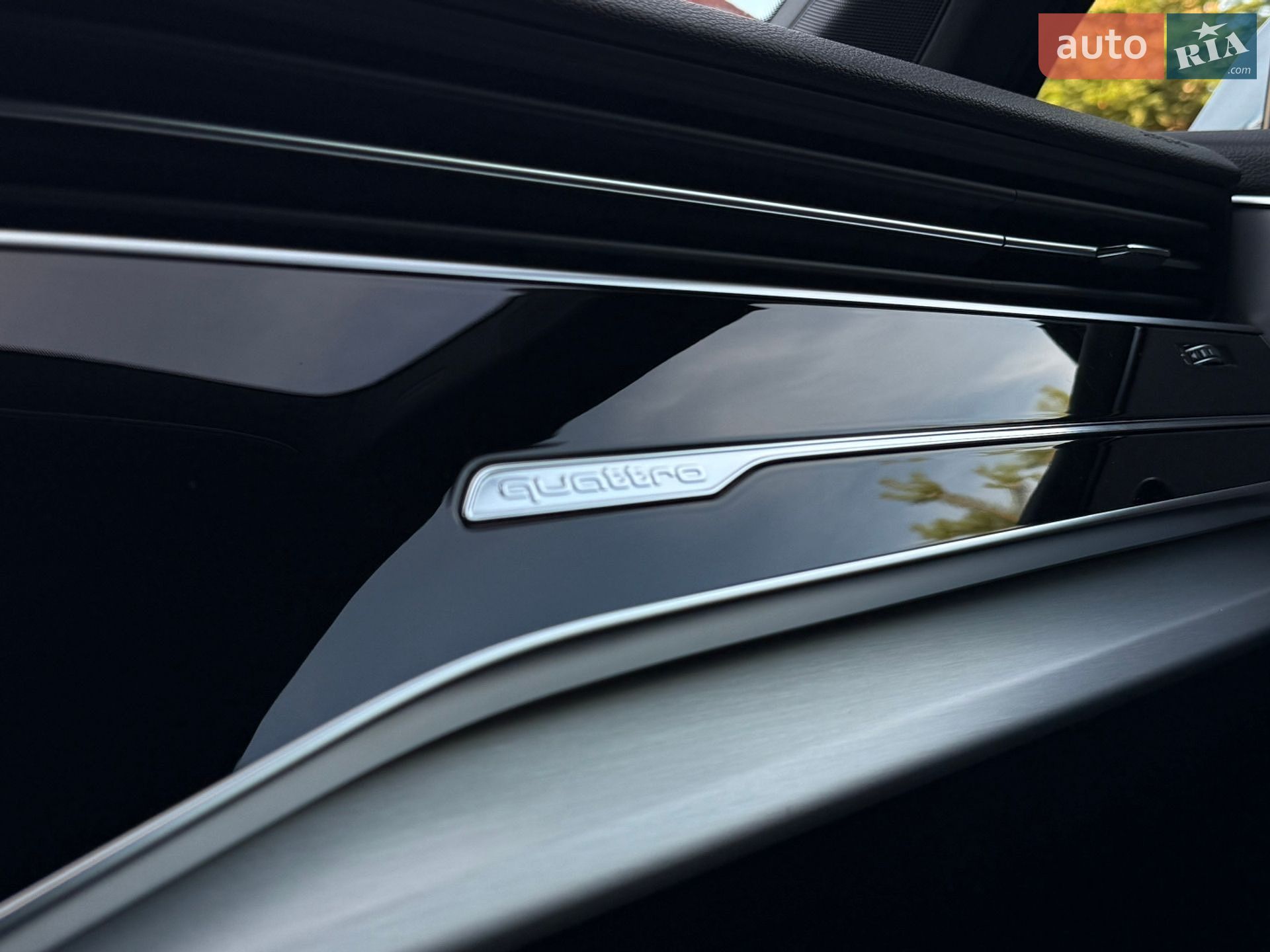 Audi Q7 2020 VIN WAUZZZ4M7LD018973 фото оголошення 74 з 116