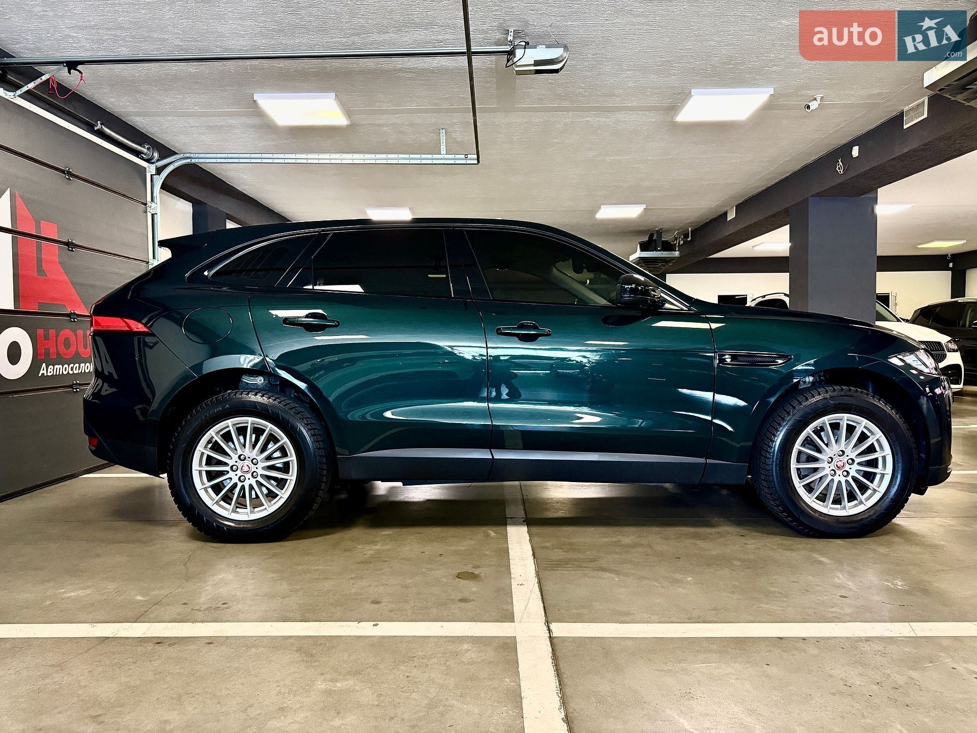 Jaguar F-Pace 2017 VIN SADCA2BNXJA290486 фото оголошення 6 з 81