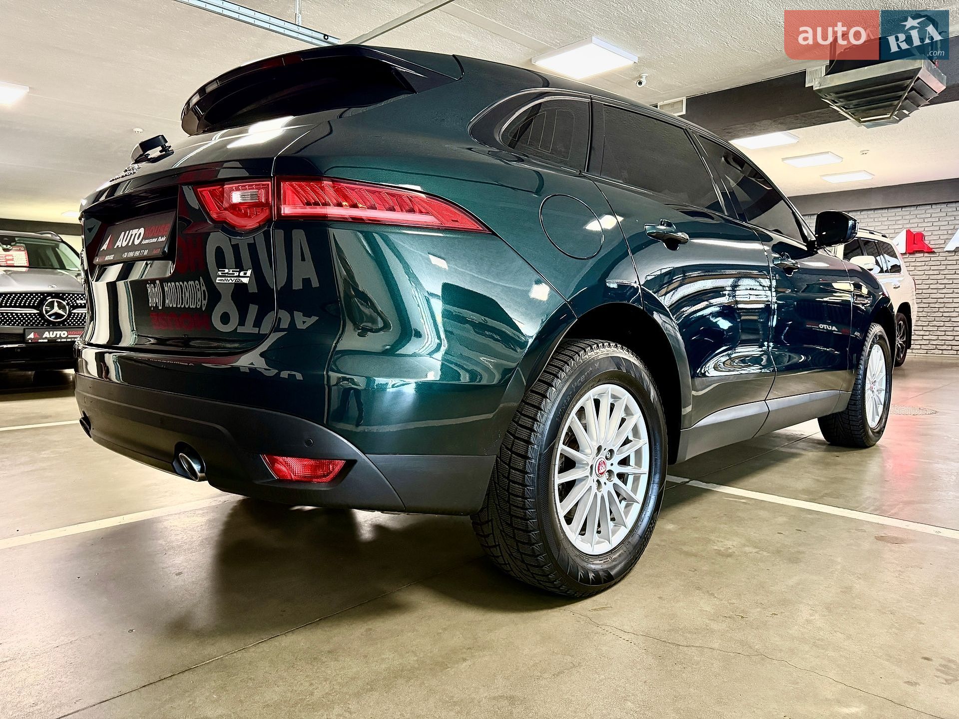 Jaguar F-Pace 2017 VIN SADCA2BNXJA290486 фото оголошення 7 з 81
