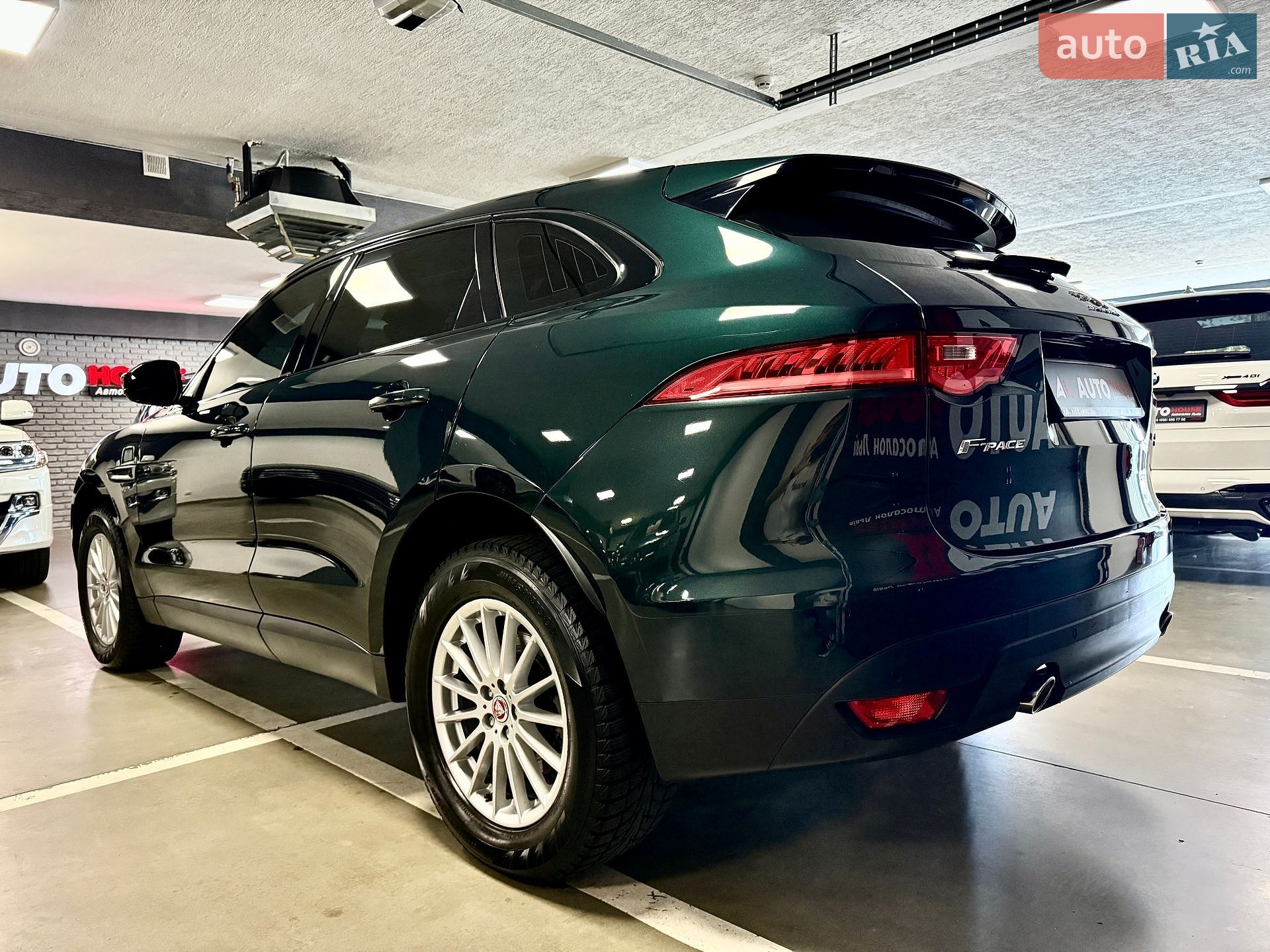 Jaguar F-Pace 2017 VIN SADCA2BNXJA290486 фото оголошення 8 з 81