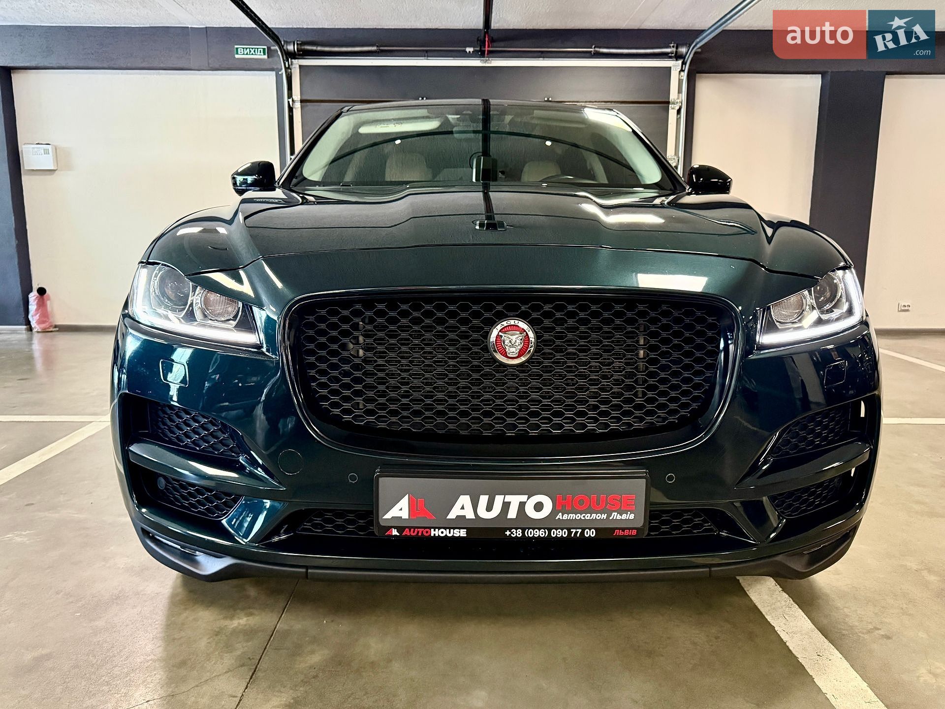 Jaguar F-Pace 2017 VIN SADCA2BNXJA290486 фото оголошення 17 з 81