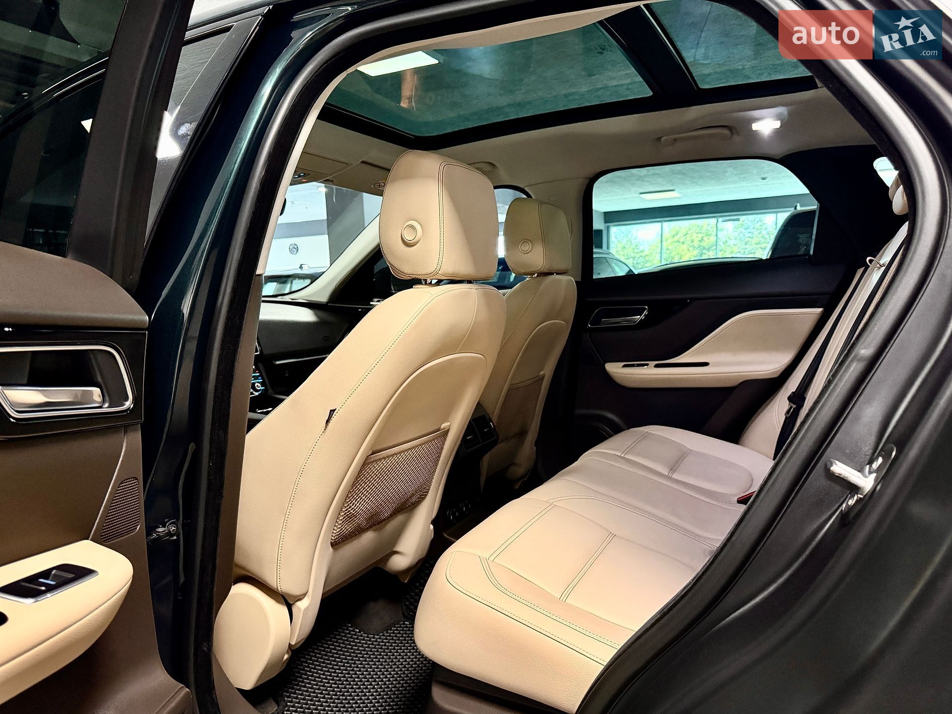 Jaguar F-Pace 2017 VIN SADCA2BNXJA290486 фото оголошення 44 з 81