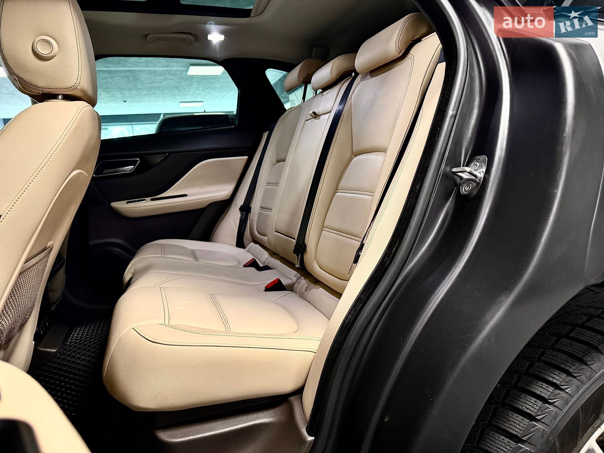 Jaguar F-Pace 2017 VIN SADCA2BNXJA290486 фото оголошення 48 з 81