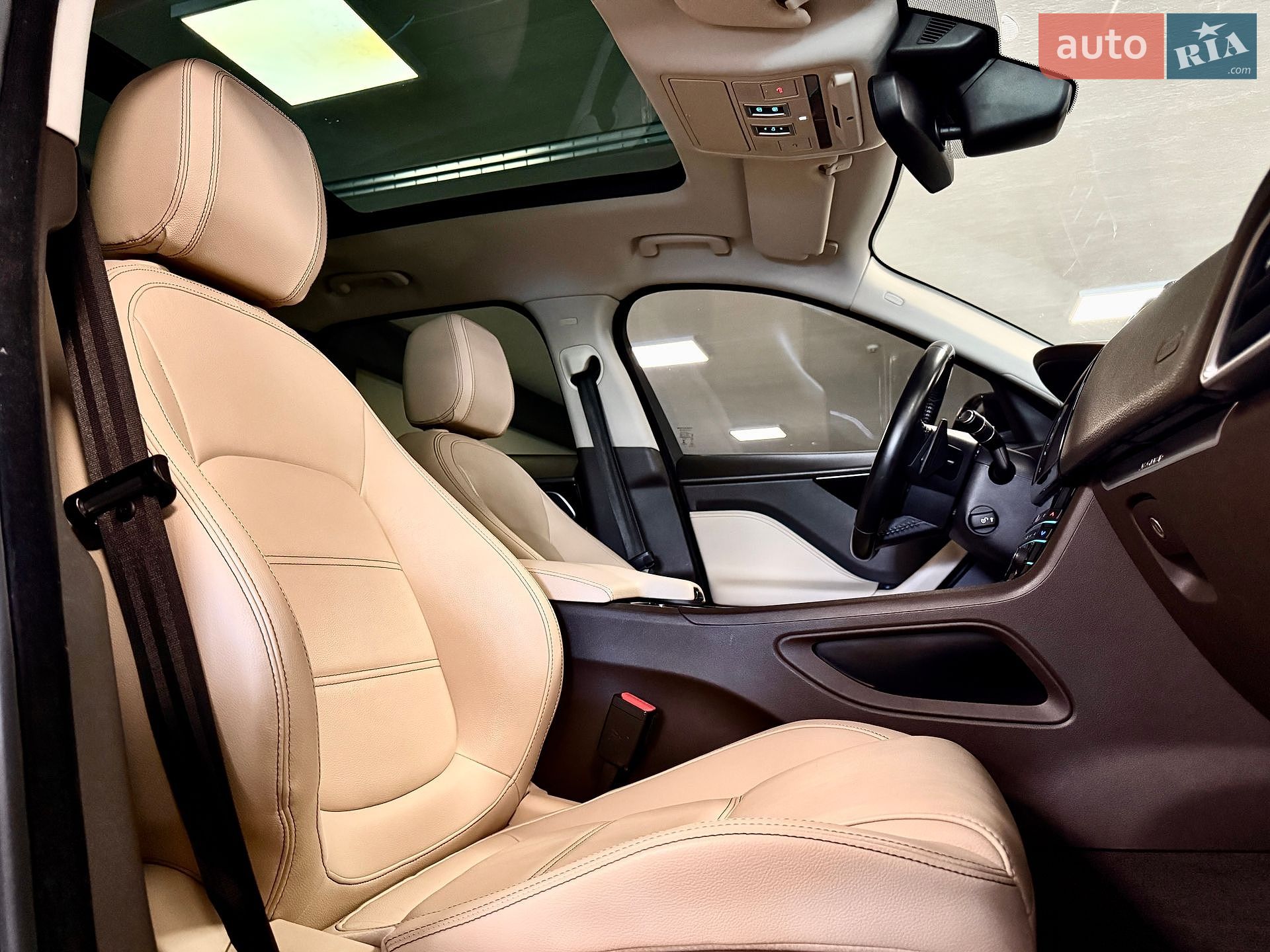 Jaguar F-Pace 2017 VIN SADCA2BNXJA290486 фото оголошення 55 з 81