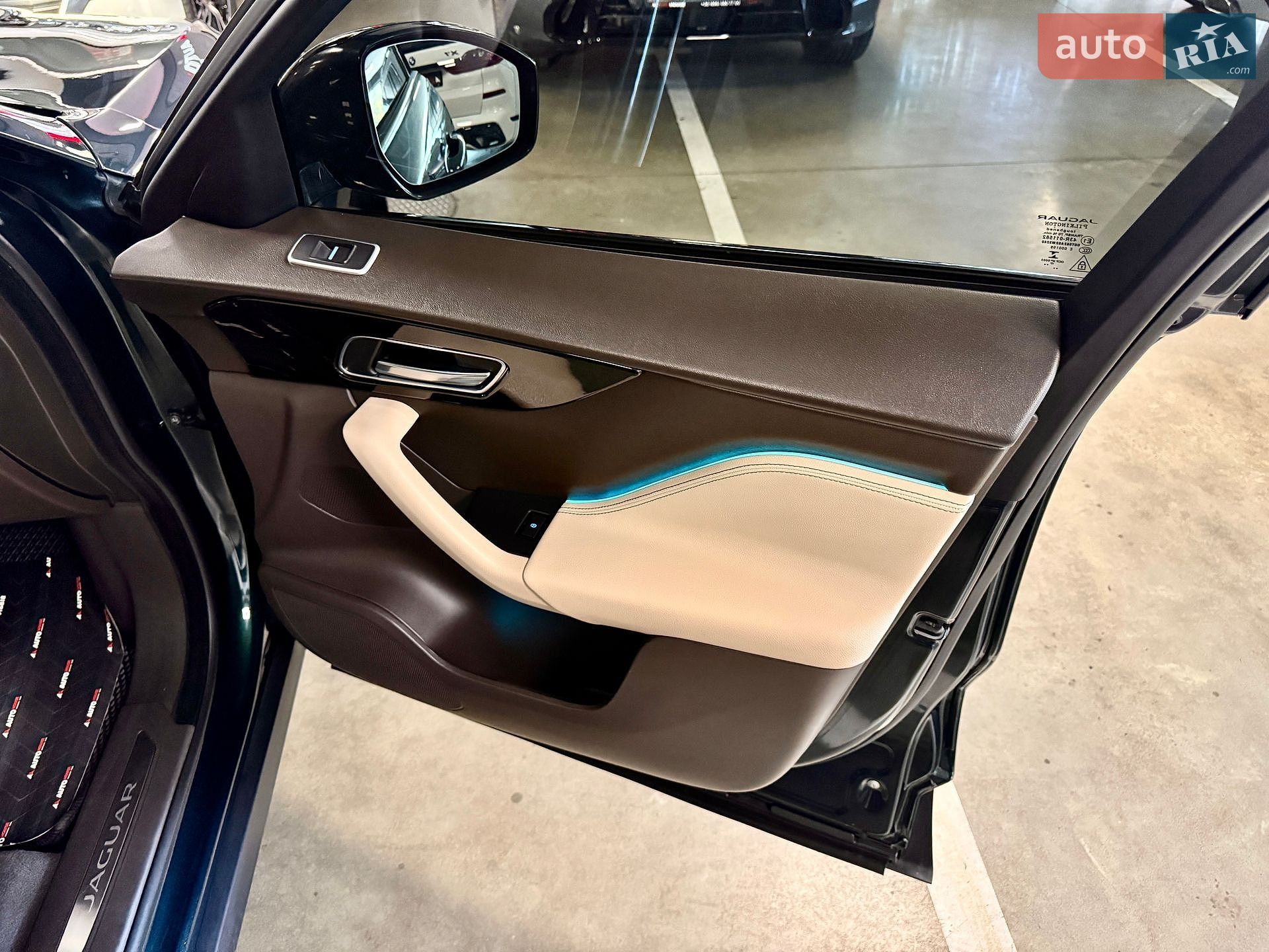 Jaguar F-Pace 2017 VIN SADCA2BNXJA290486 фото оголошення 57 з 81