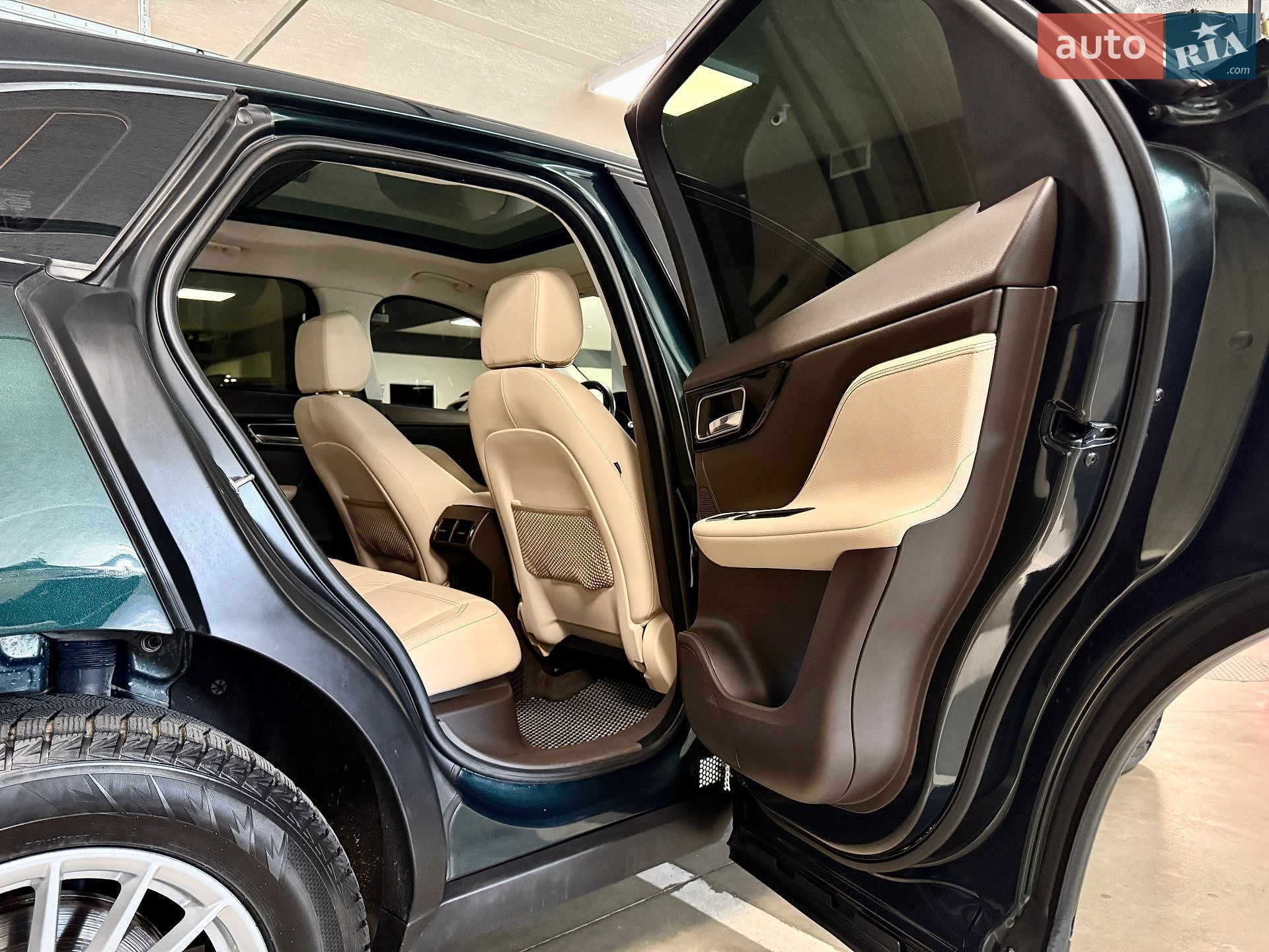 Jaguar F-Pace 2017 VIN SADCA2BNXJA290486 фото оголошення 63 з 81