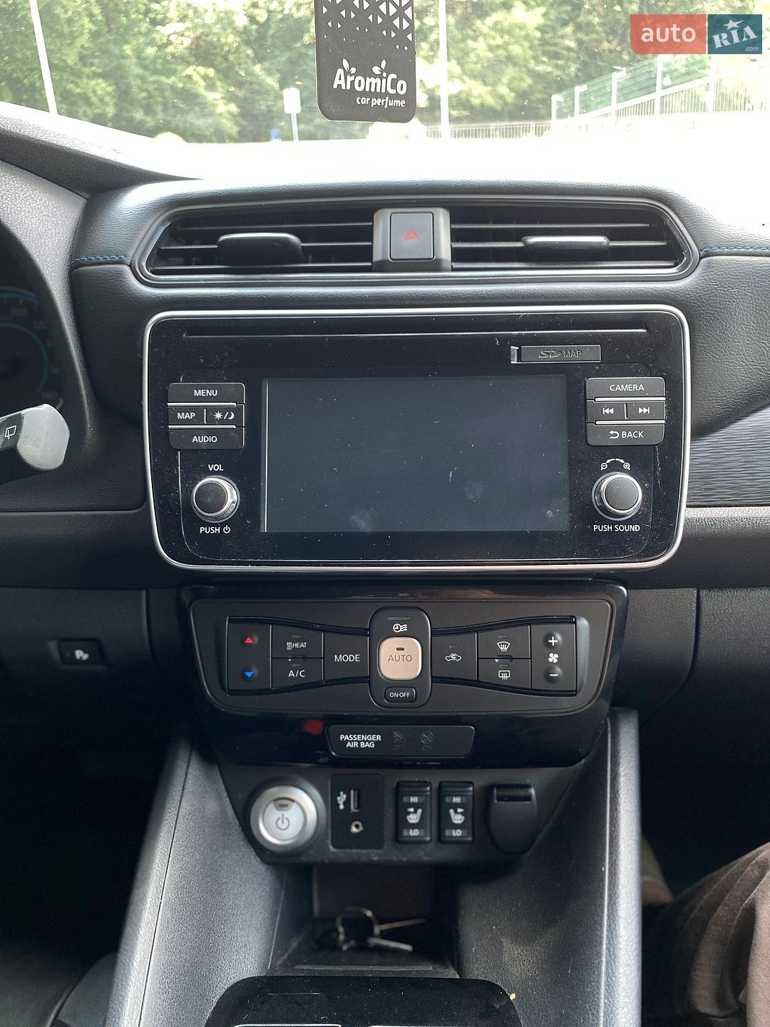 Nissan Leaf 2018 VIN SJNFAAZE1U0024690 фото оголошення 25 з 43