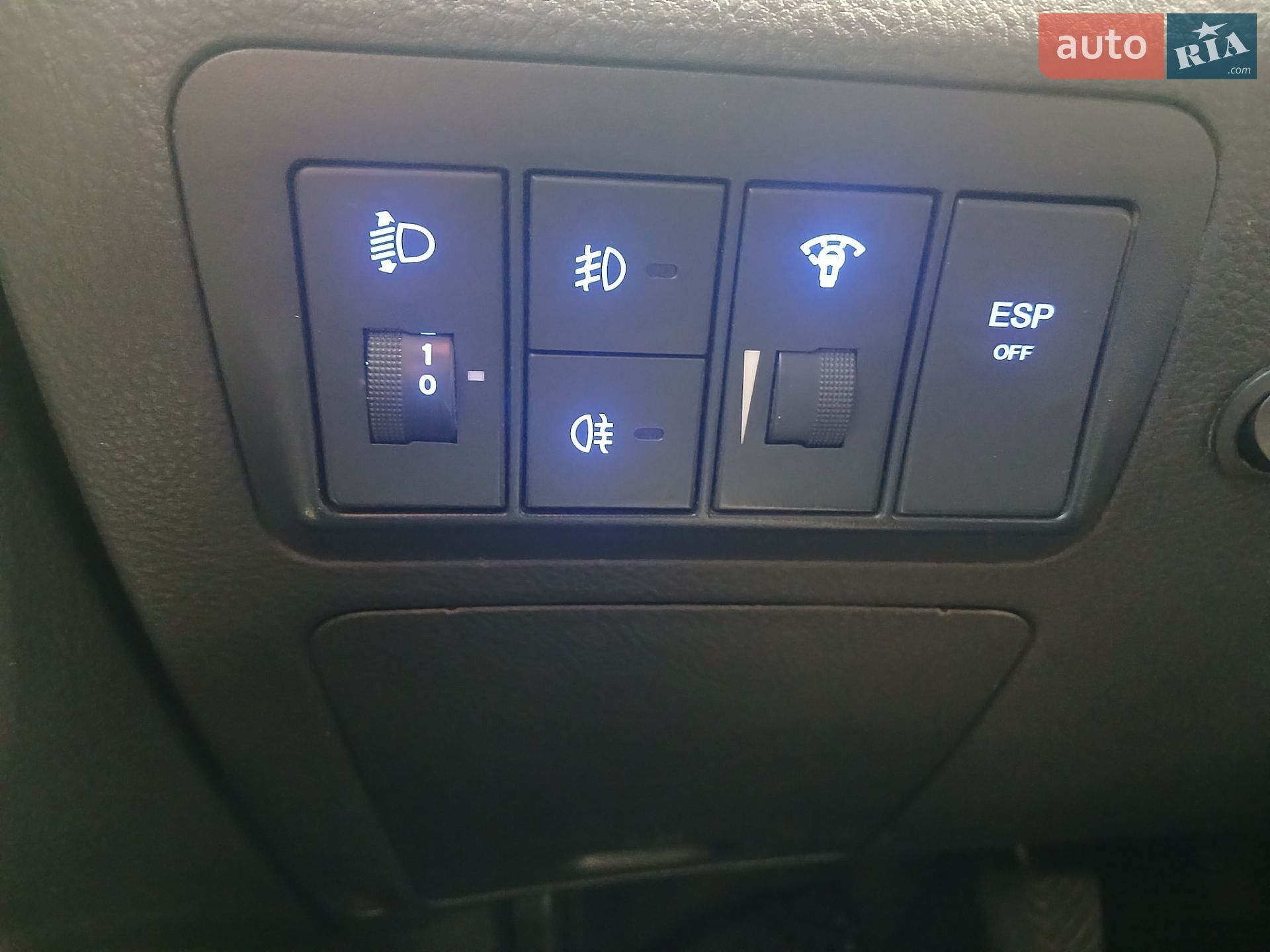 Hyundai Santa FE 2008 VIN KMHSH81WP8U303360 фото оголошення 6 з 14