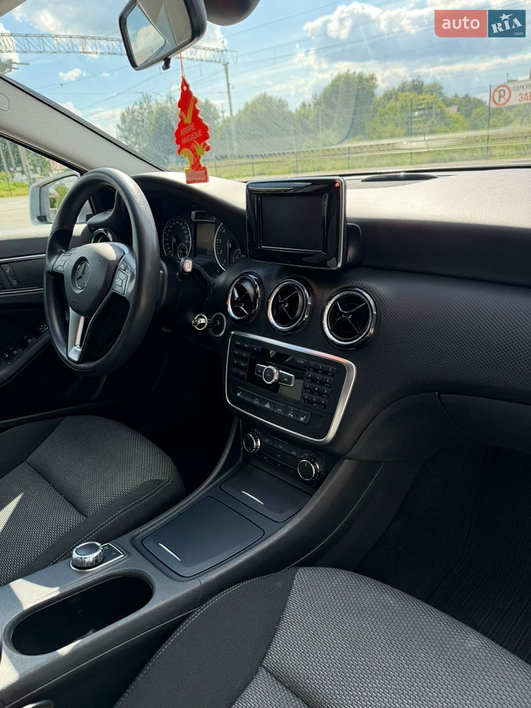 Mercedes-Benz A-Class 2013 VIN WDD1760421J155130 фото оголошення 17 з 21