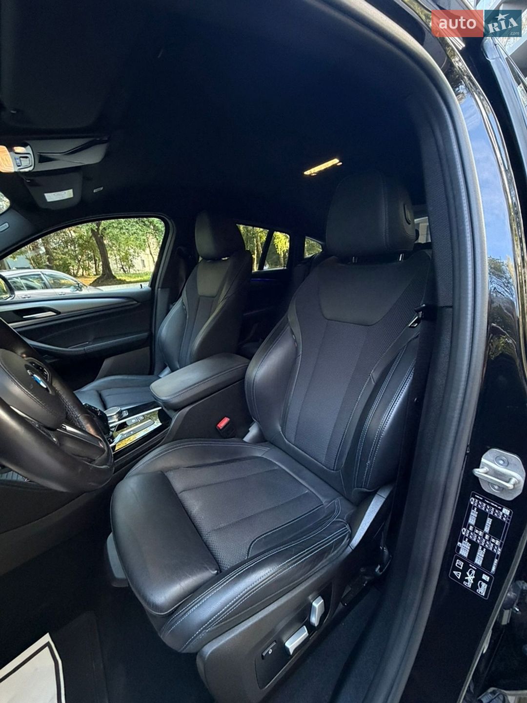 BMW X4 2021 VIN WBAUJ710309H22693 фото оголошення 26 з 49
