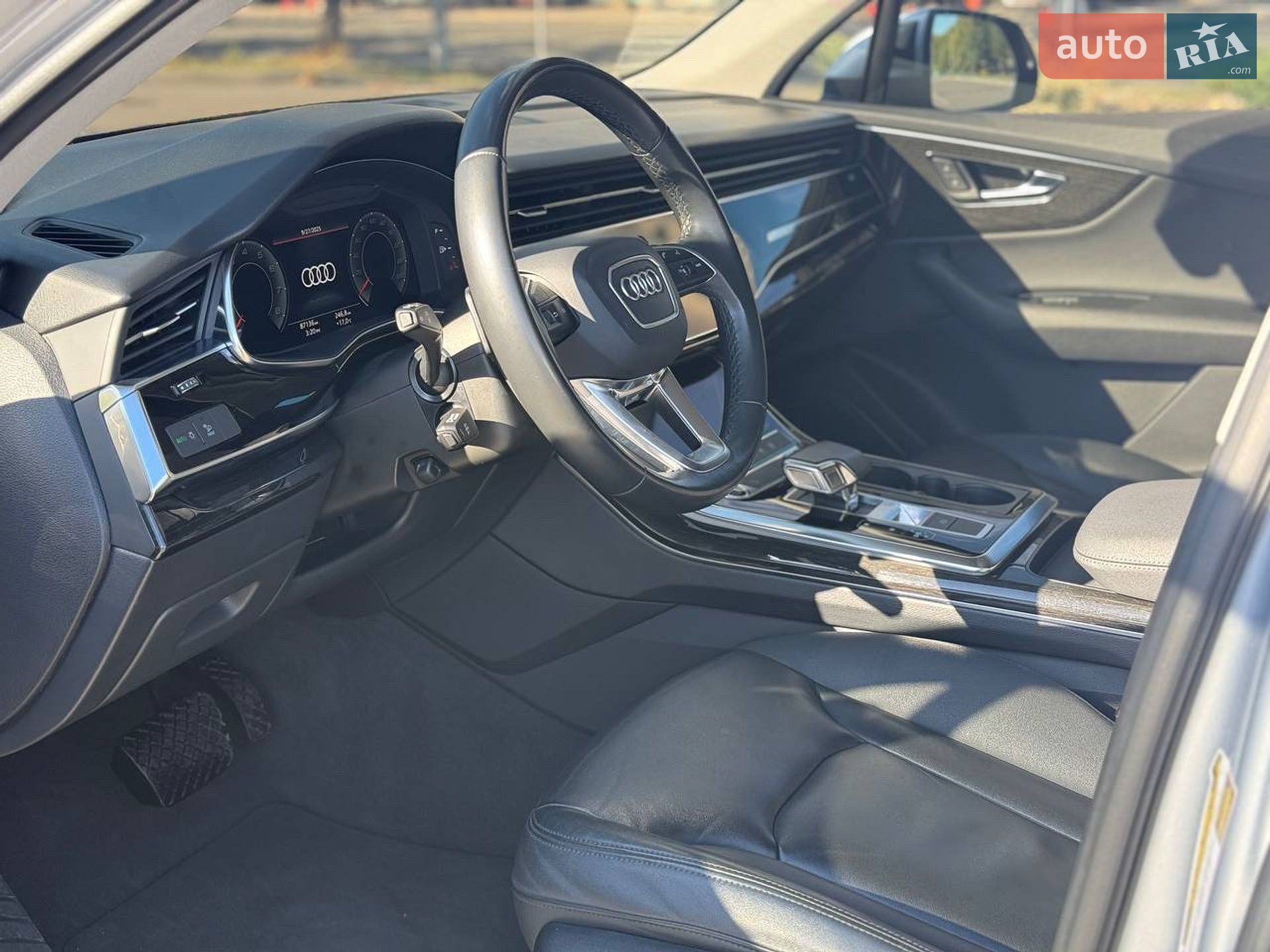Audi Q7 2021 VIN WA1AJBF77ND006969 фото оголошення 30 з 38