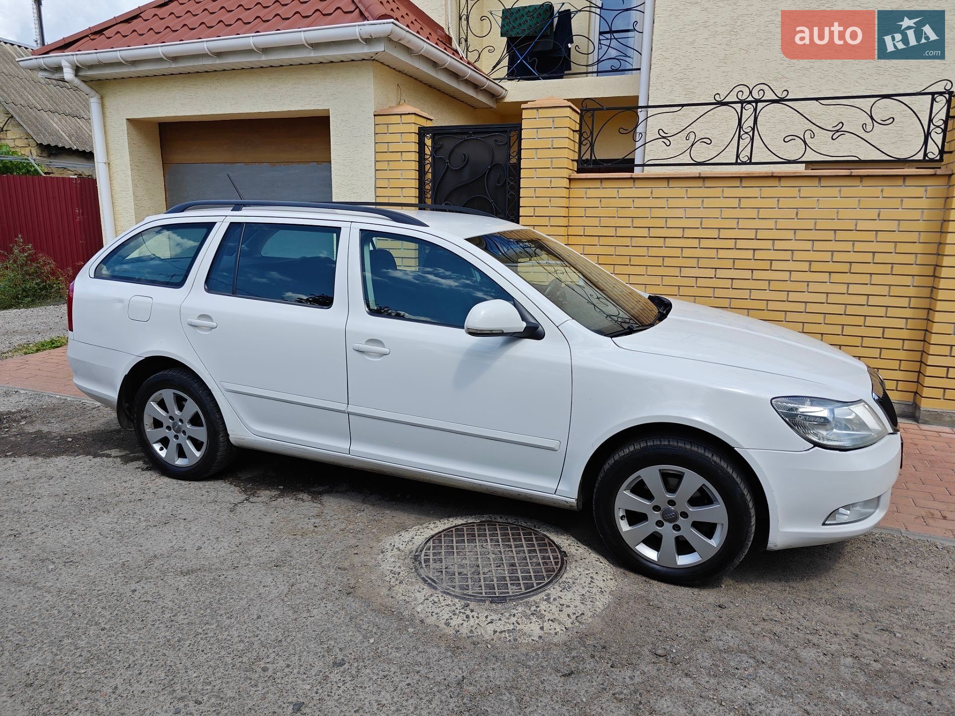 Skoda Octavia 2012 VIN TMBGA41Z0CB154443 фото оголошення 3 з 12