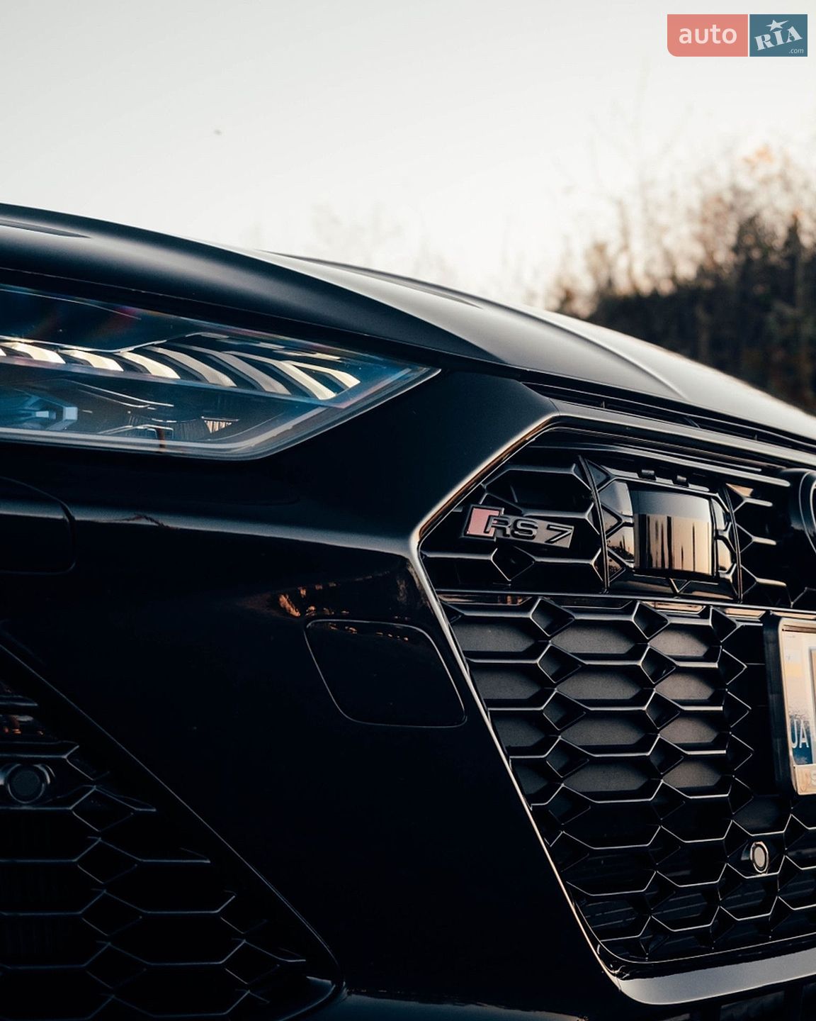 Audi RS7 Sportback 2021 VIN WUAPCBF29NN900323 фото оголошення 4 з 12