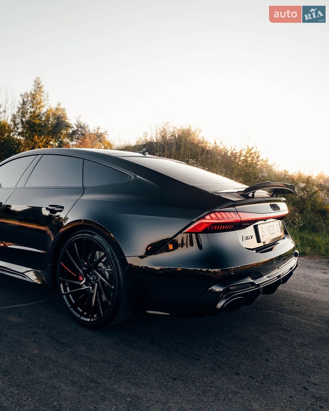 Audi RS7 Sportback 2021 VIN WUAPCBF29NN900323 фото оголошення 7 з 12