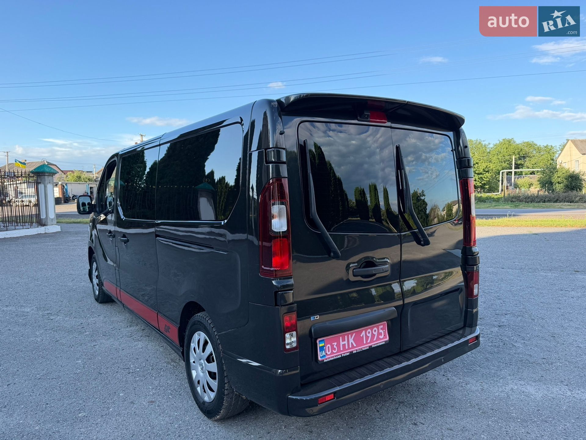 Opel Vivaro 2019 VIN W0VF7E604KV630187 фото оголошення 3 з 107