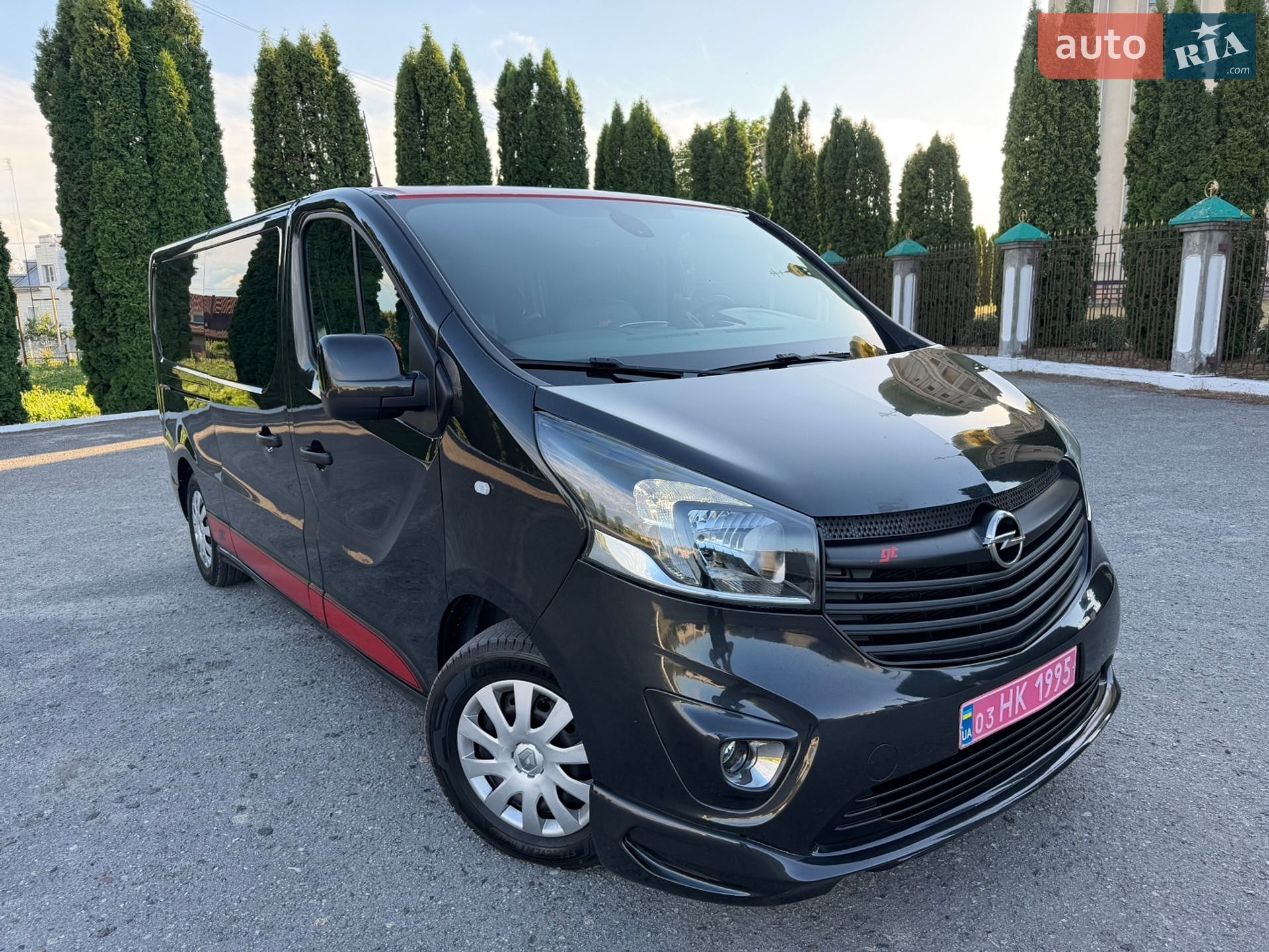 Opel Vivaro 2019 VIN W0VF7E604KV630187 фото оголошення 14 з 107