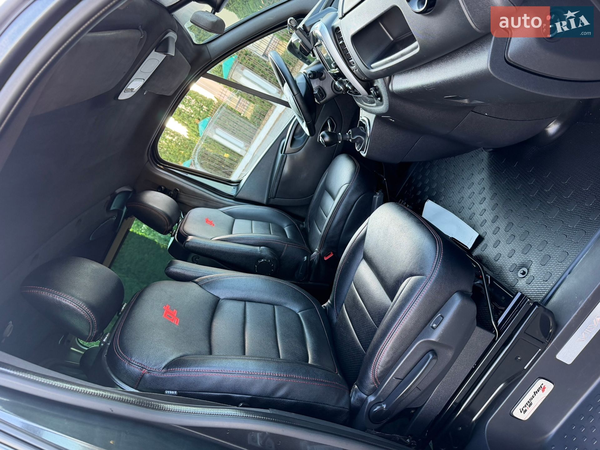 Opel Vivaro 2019 VIN W0VF7E604KV630187 фото оголошення 59 з 107