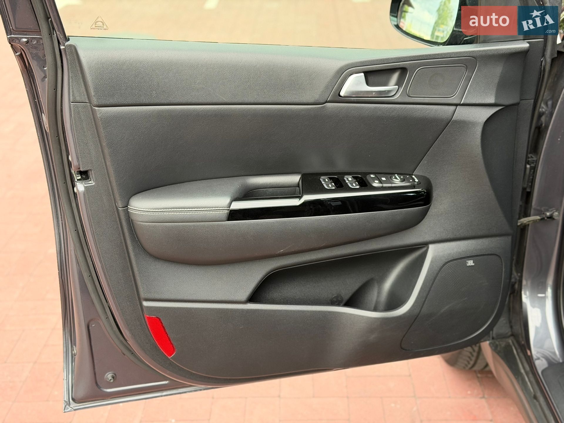 Kia Sportage 2016 VIN U5YPH813DGL072684 фото оголошення 16 з 84