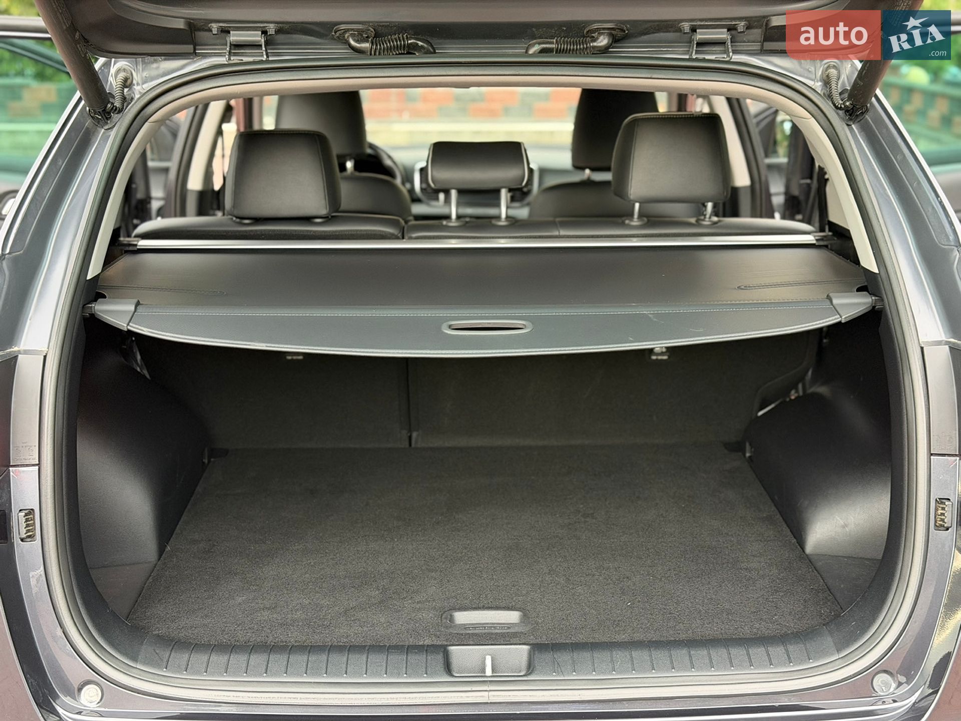 Kia Sportage 2016 VIN U5YPH813DGL072684 фото оголошення 37 з 84