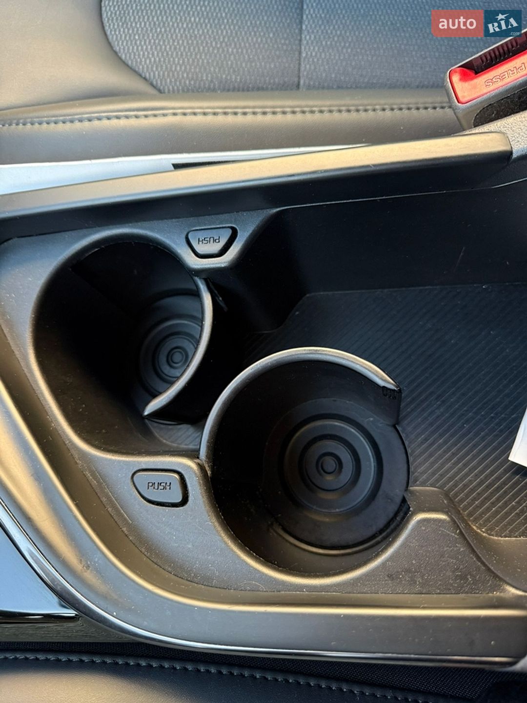 Kia Niro 2024 VIN KNDCR3L12R5123064 фото оголошення 10 з 24