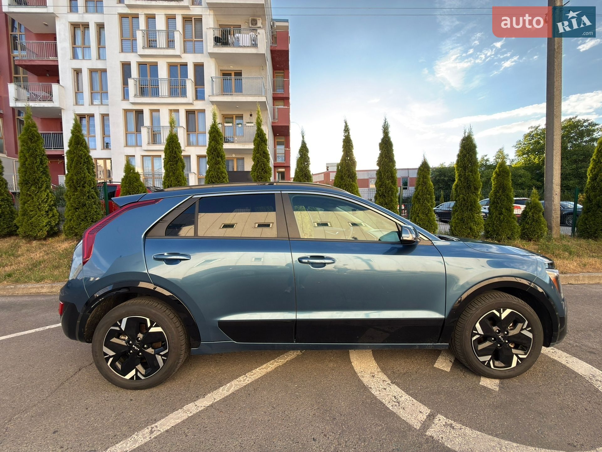 Kia Niro 2024 VIN KNDCR3L12R5123064 фото оголошення 3 з 24