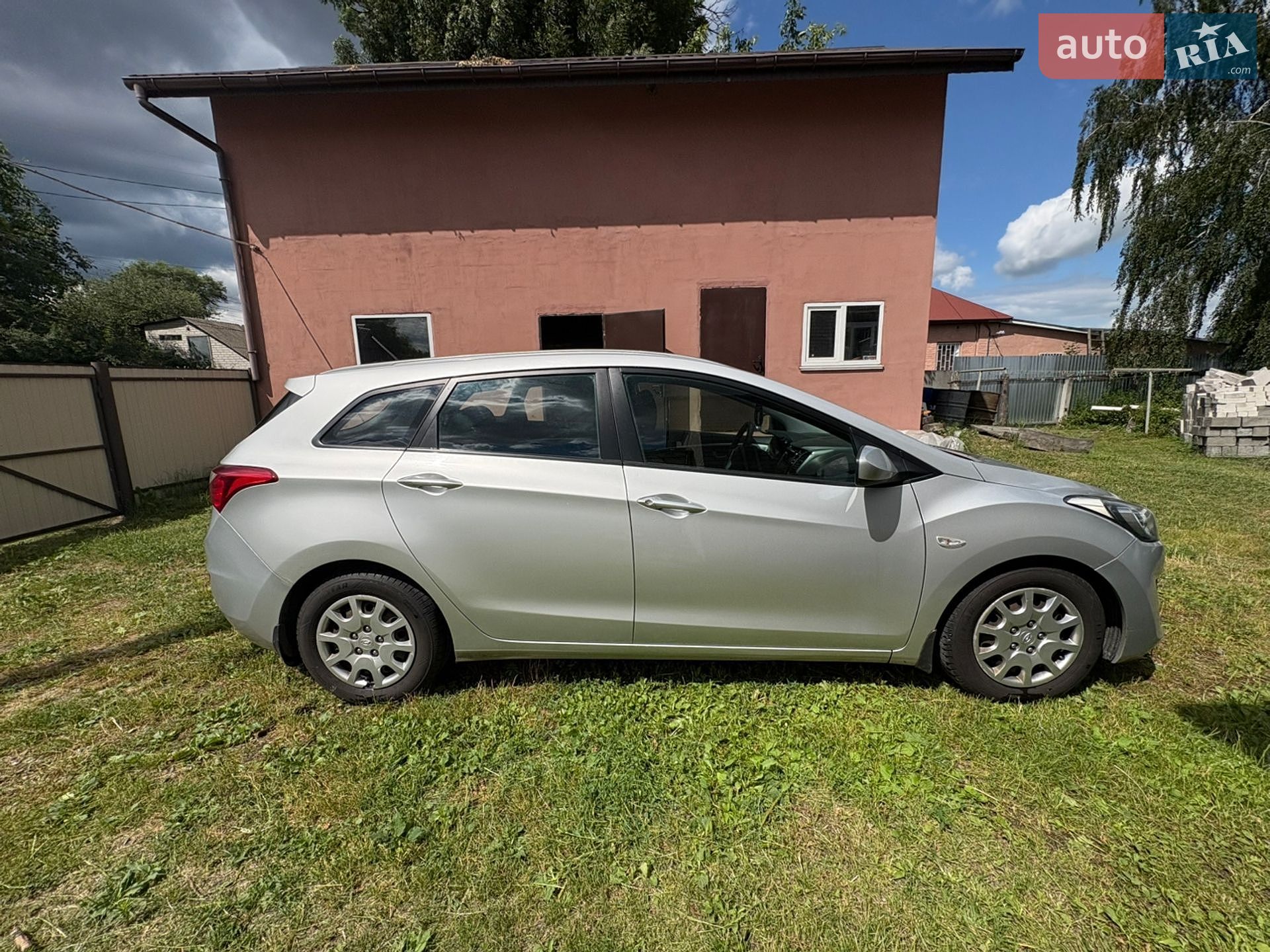 Hyundai i30 2013 VIN TMAD281UBEJ031332 фото оголошення 3 з 14