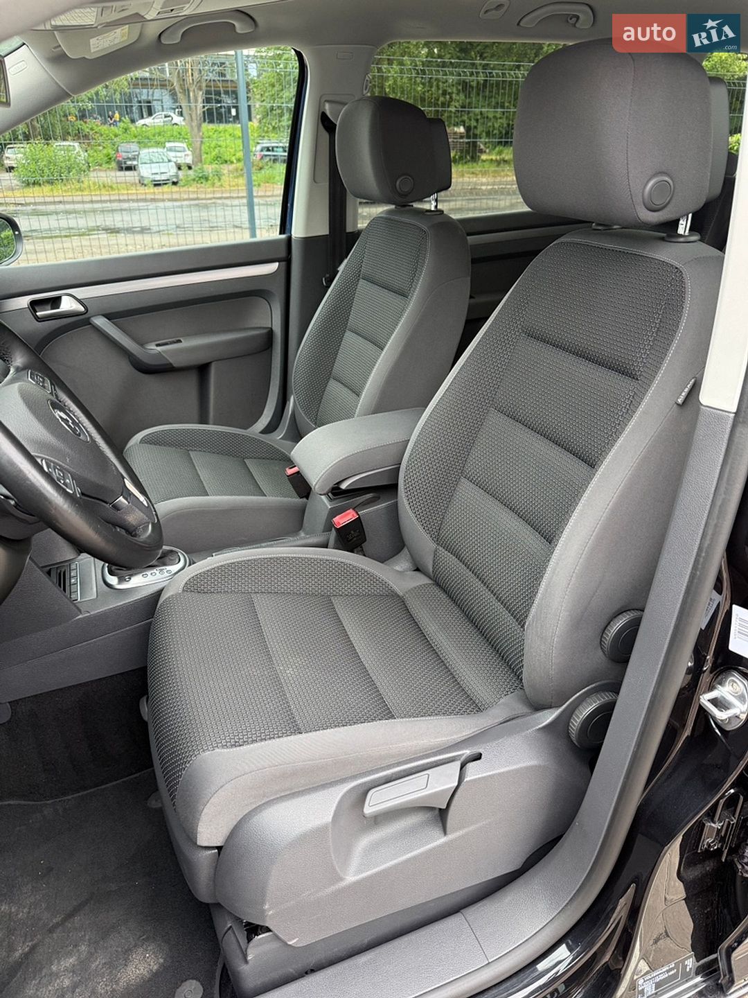 Volkswagen Touran 2015 VIN WVGZZZ1TZFW051057 фото оголошення 11 з 24