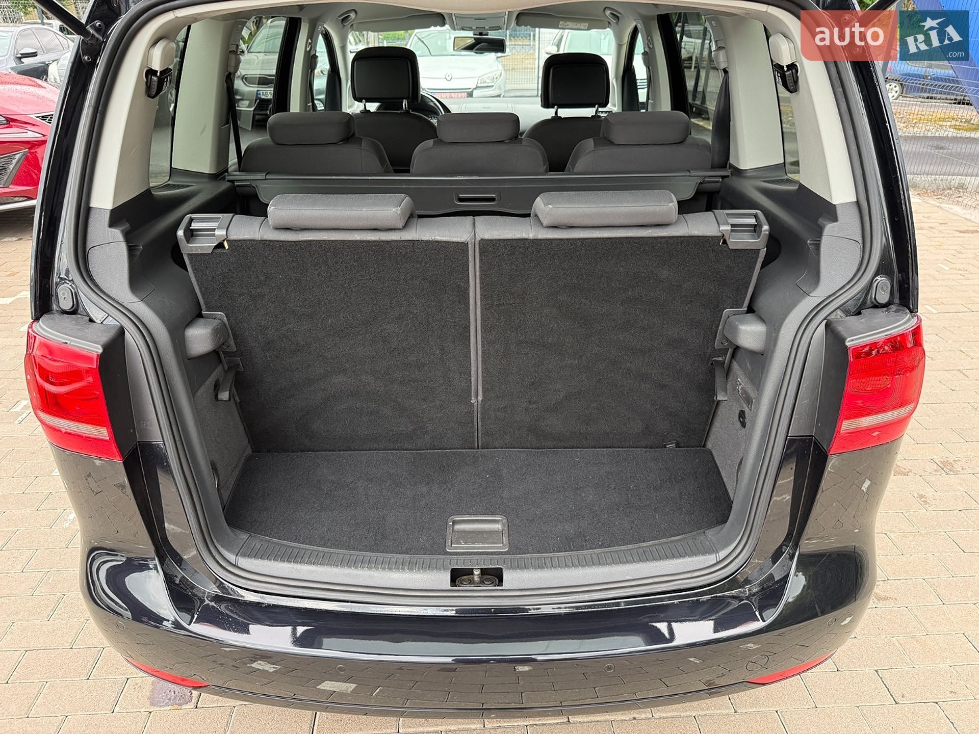 Volkswagen Touran 2015 VIN WVGZZZ1TZFW051057 фото оголошення 21 з 24