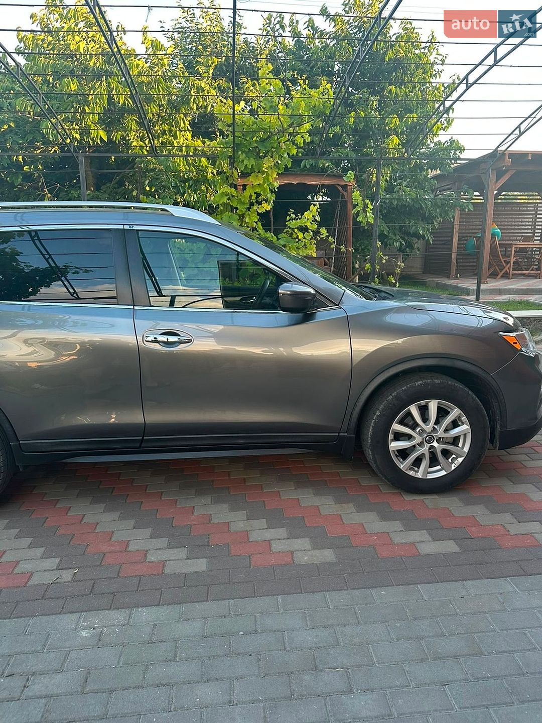 Nissan Rogue 2019 VIN KNMAT2MT5LP527703 фото оголошення 15 з 19