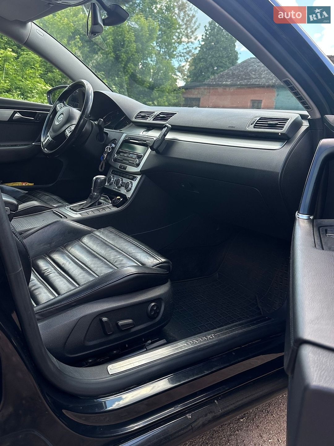 Volkswagen Passat 2013 VIN WVWZZZ3CZDE155078 фото оголошення 12 з 20