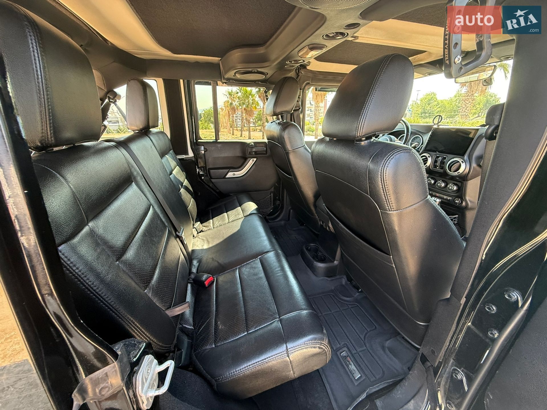Jeep Wrangler 2012 VIN 1C4BJWEGXCL239251 фото оголошення 14 з 36