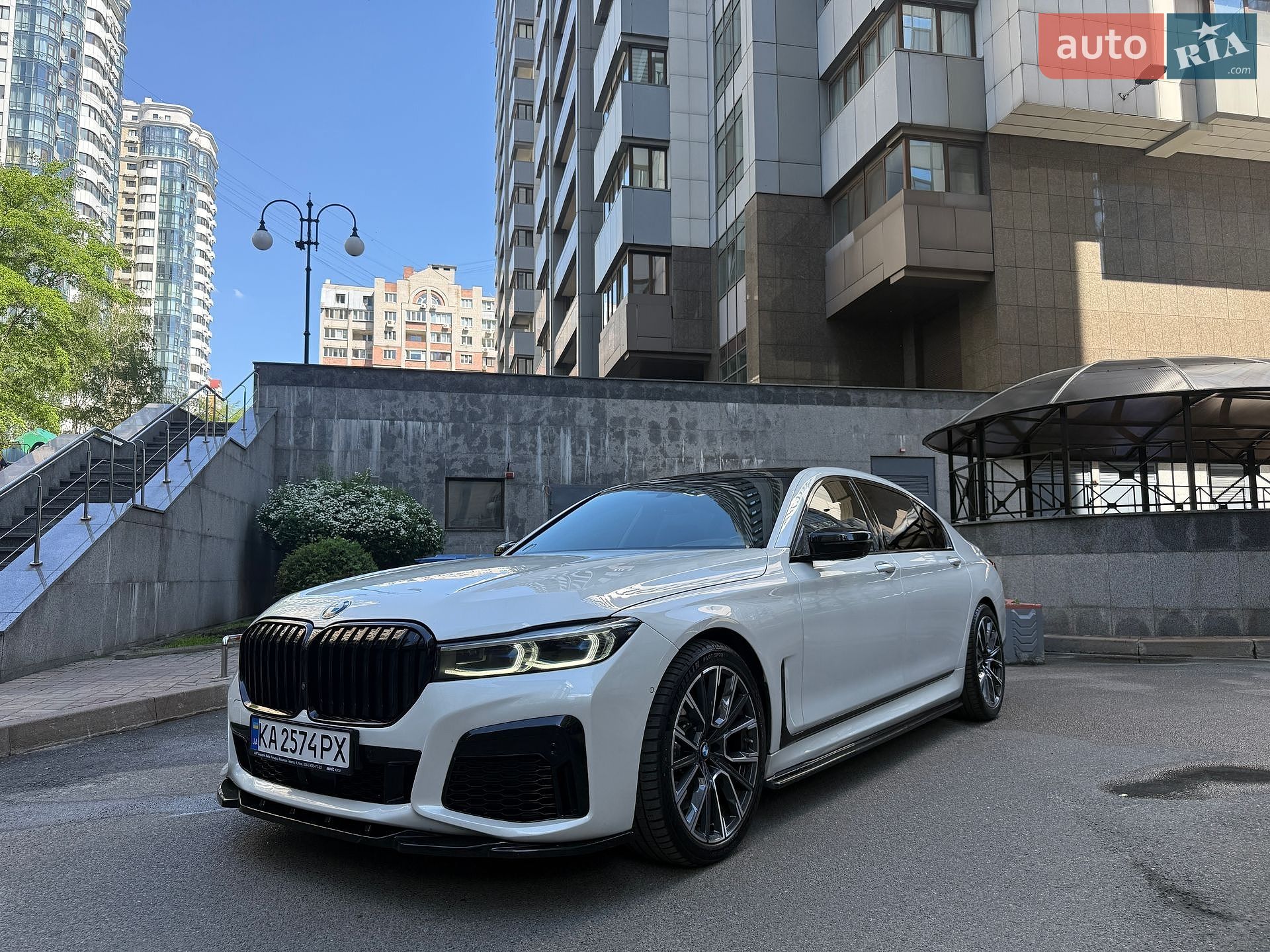 BMW 7 Series 2019 VIN WBA7U2C04LGM27801 фото оголошення 6 з 60