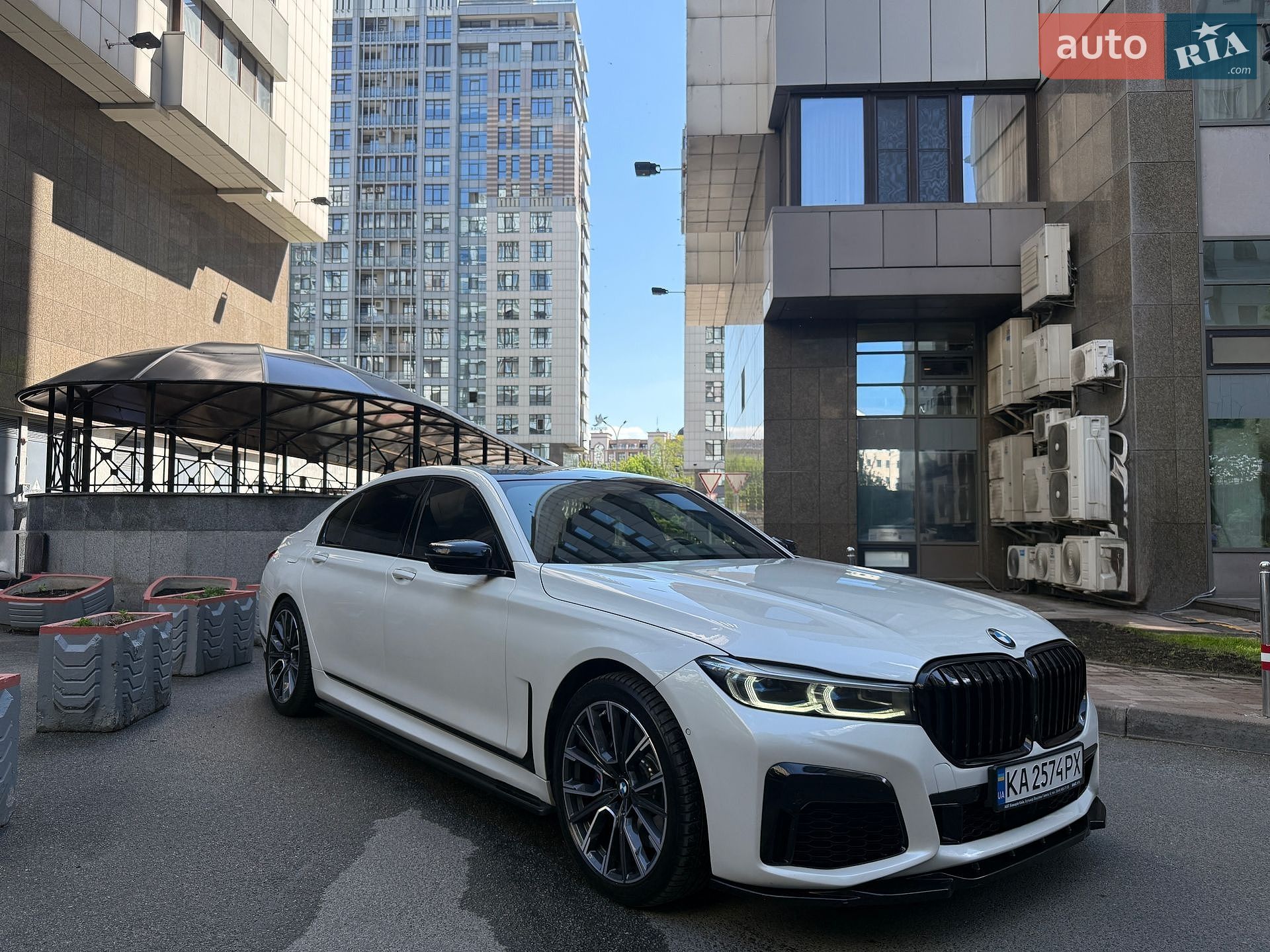 BMW 7 Series 2019 VIN WBA7U2C04LGM27801 фото оголошення 9 з 60