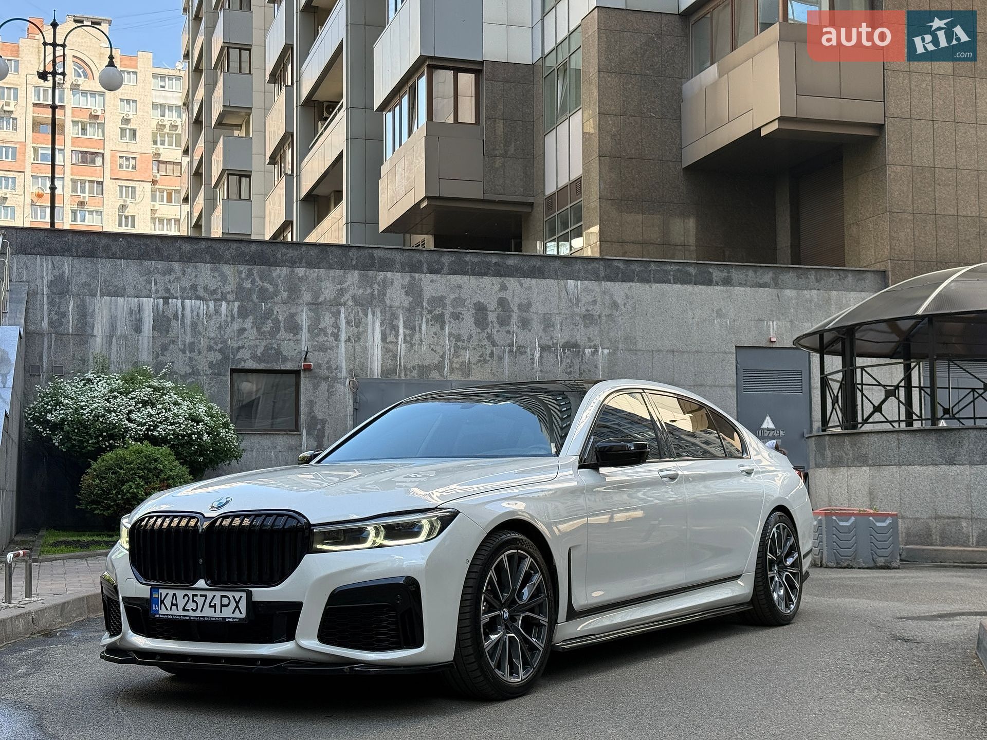 BMW 7 Series 2019 VIN WBA7U2C04LGM27801 фото оголошення 18 з 60