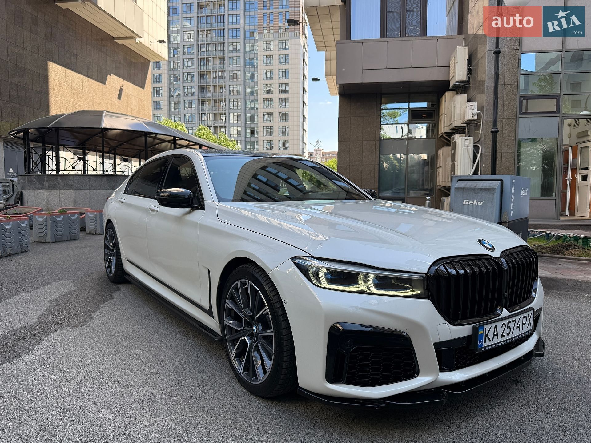 BMW 7 Series 2019 VIN WBA7U2C04LGM27801 фото оголошення 24 з 60
