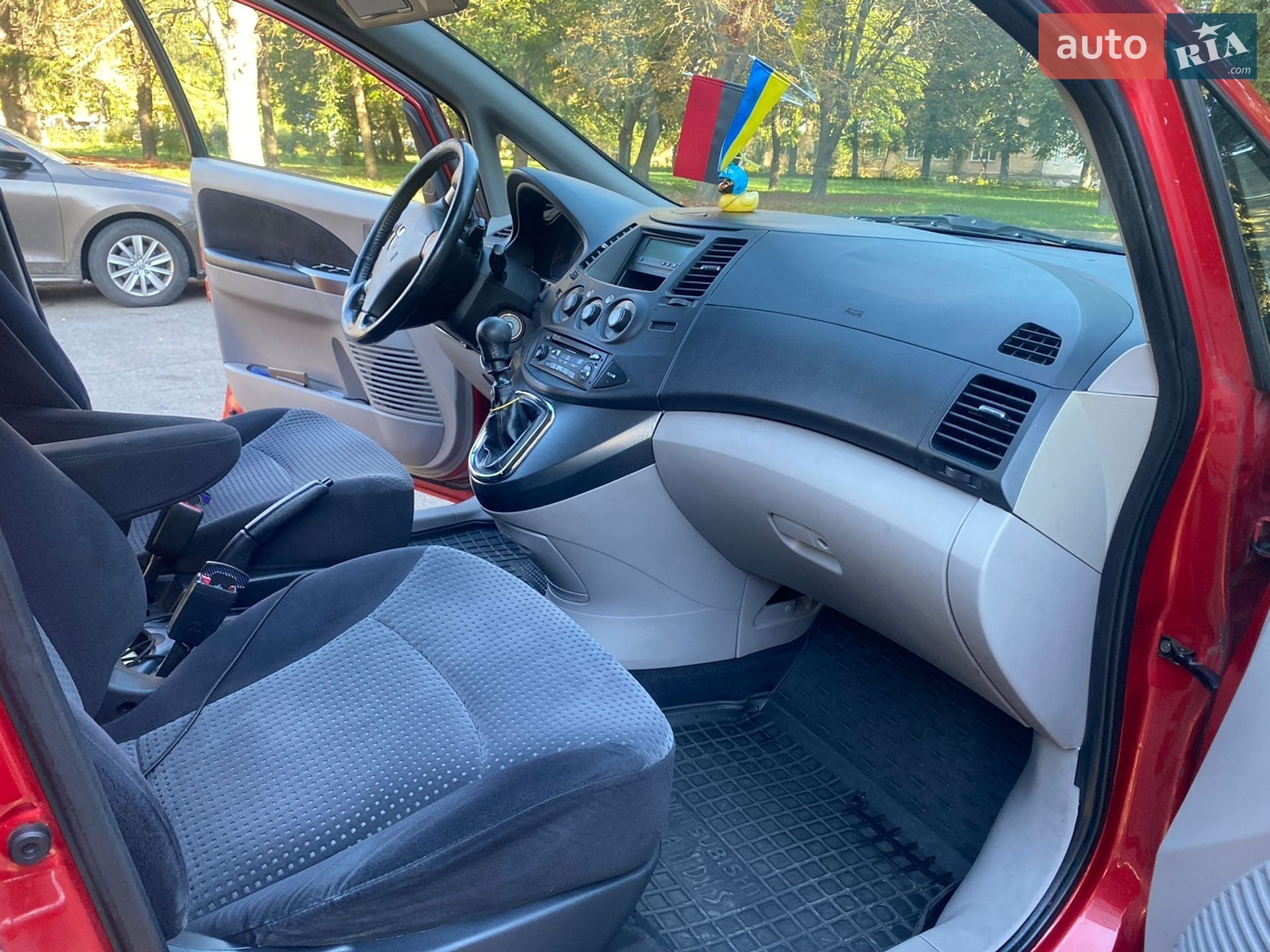 Mitsubishi Grandis 2006 VIN JMBLJNA8W6Z012902 фото оголошення 12 з 19