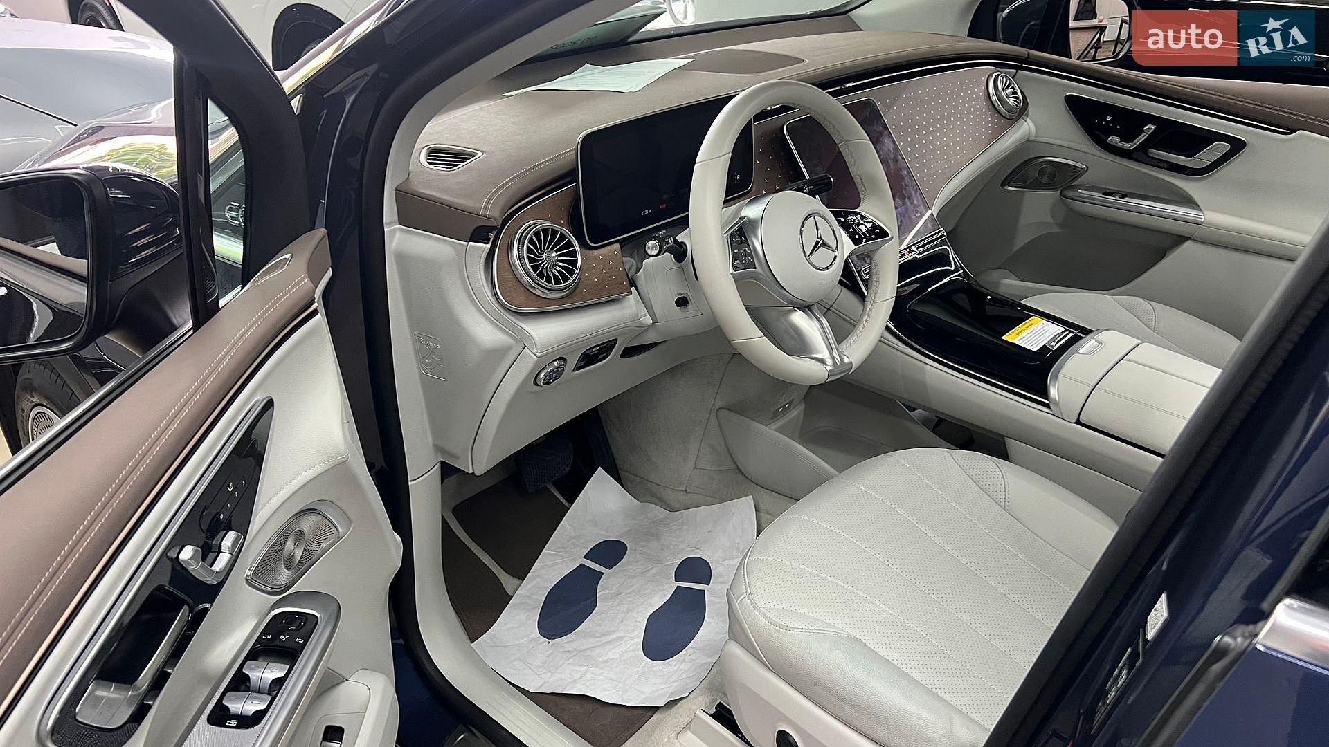 Mercedes-Benz EQE SUV 2023 VIN 4JGGM1CB7PA011972 фото оголошення 32 з 40