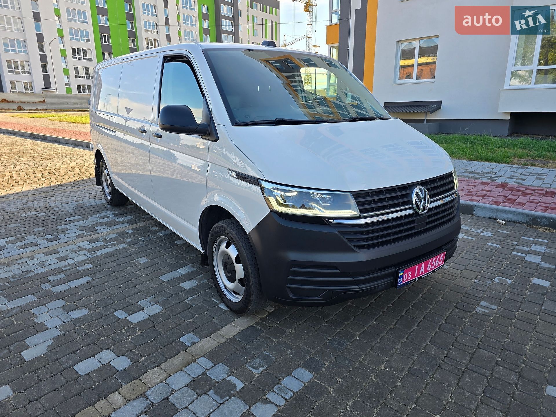 Volkswagen Transporter 2022 VIN WV1ZZZ7HZNH062328 фото оголошення 12 з 32