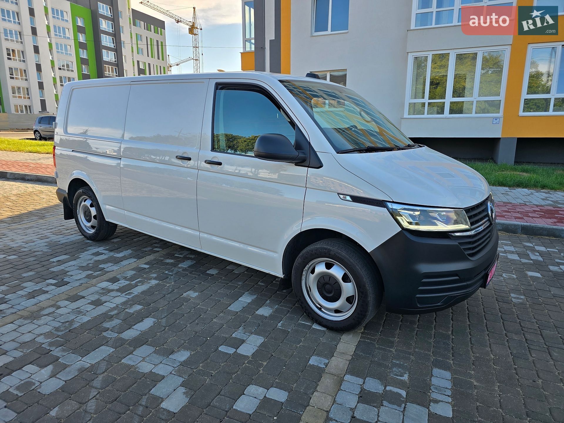 Volkswagen Transporter 2022 VIN WV1ZZZ7HZNH062328 фото оголошення 13 з 32