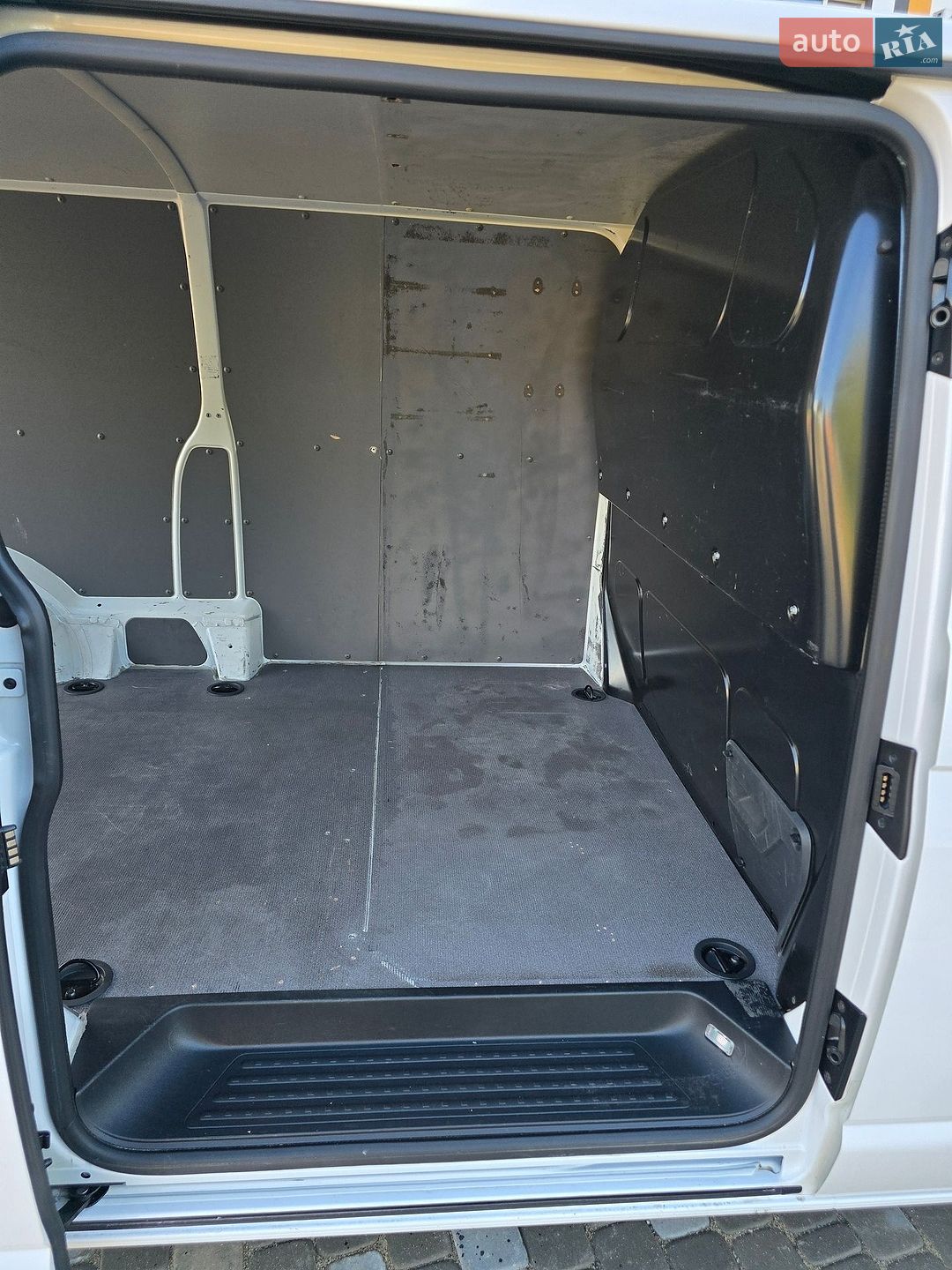 Volkswagen Transporter 2022 VIN WV1ZZZ7HZNH062328 фото оголошення 26 з 32