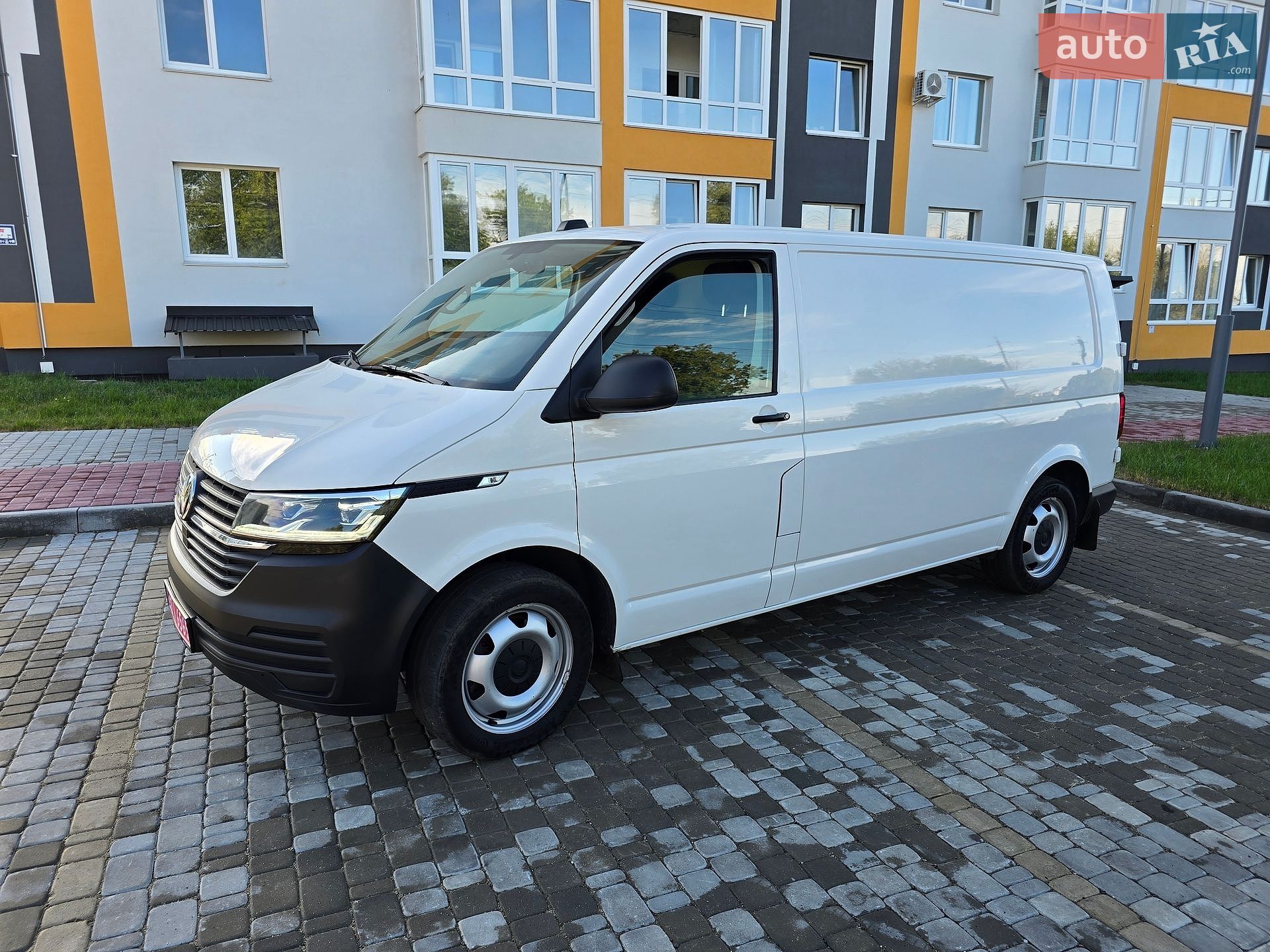Volkswagen Transporter 2022 VIN WV1ZZZ7HZNH062328 фото оголошення 30 з 32